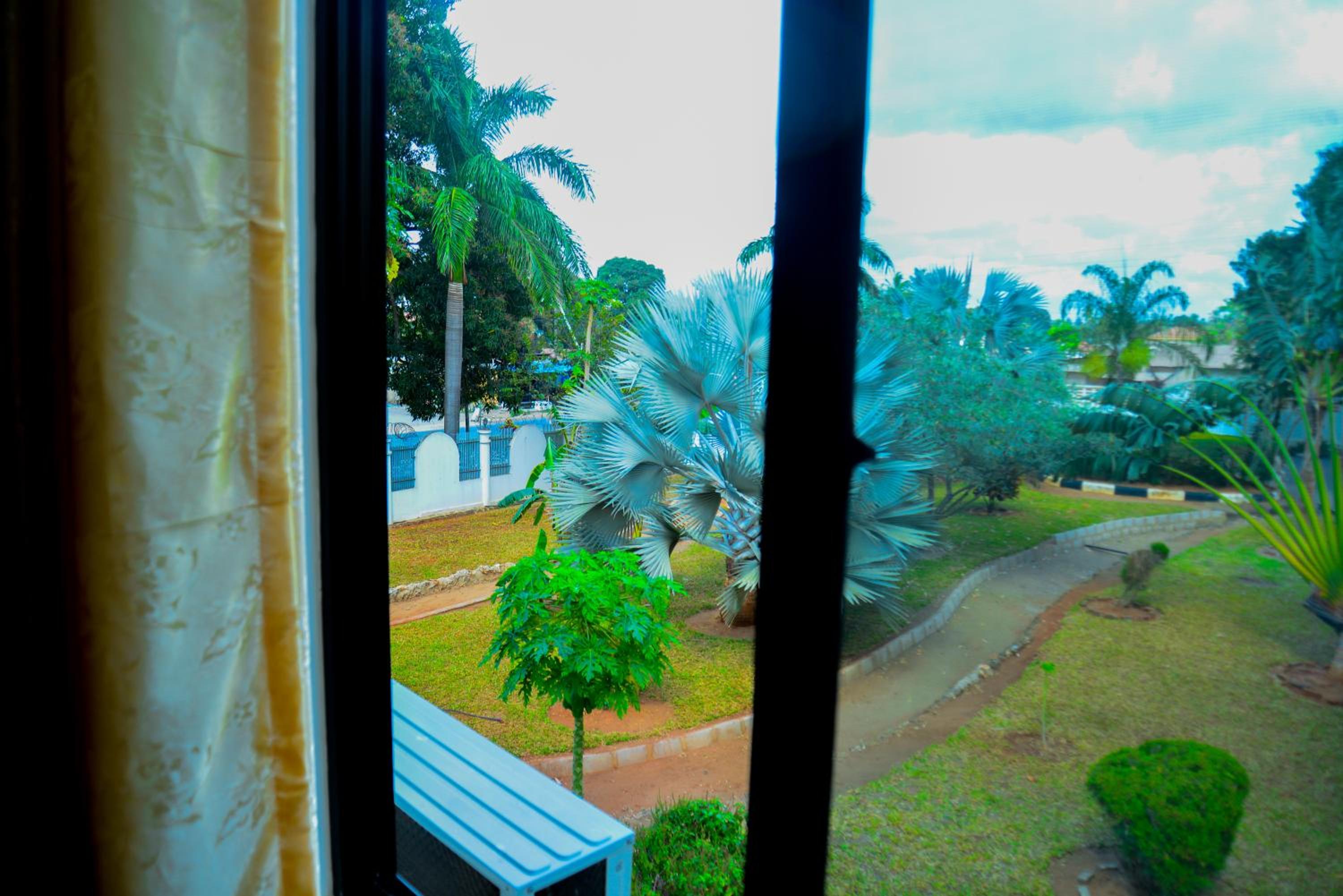 Flamingo Hotel Kinyerezi