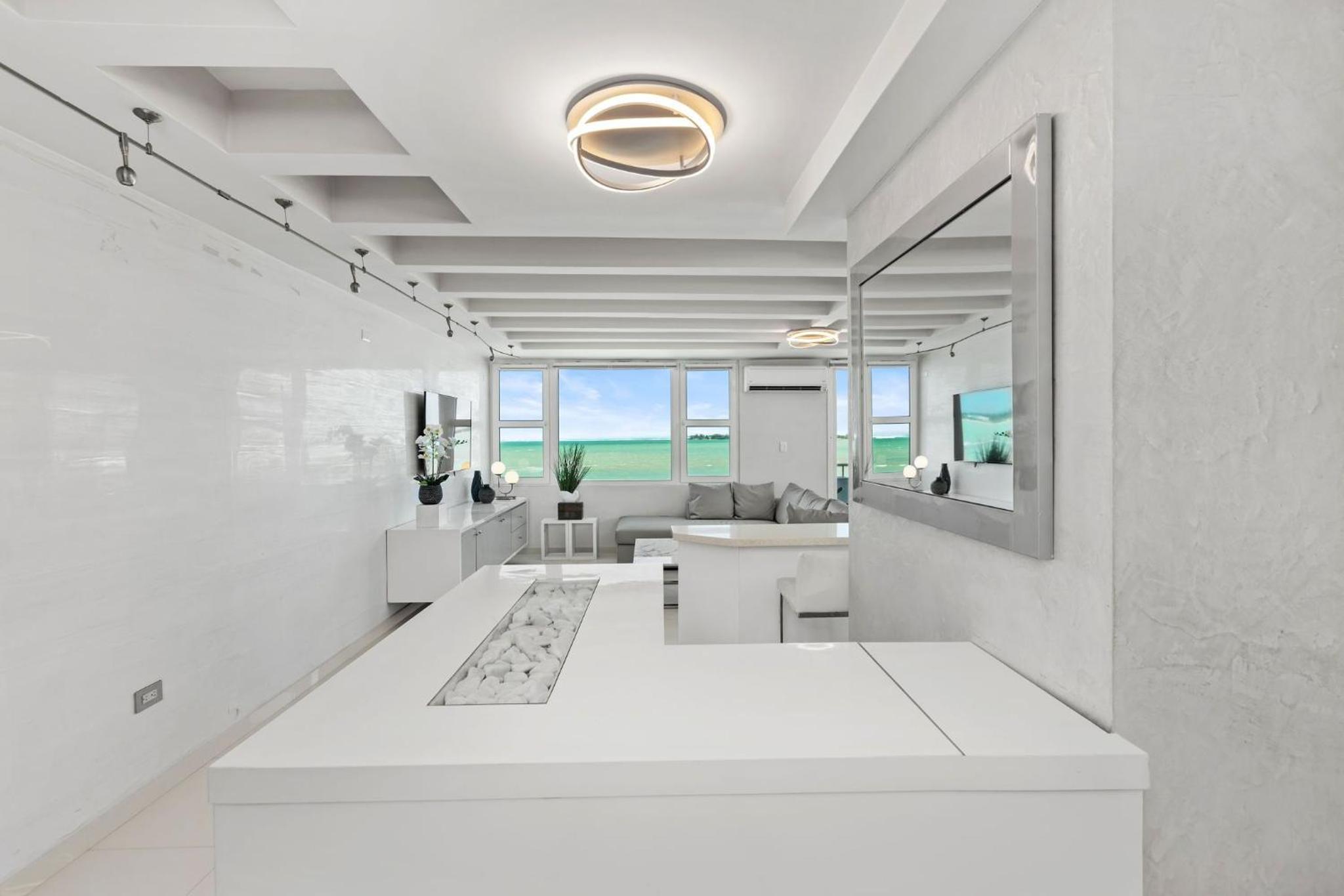 Amapola SeaSide Beach Front Apartment
