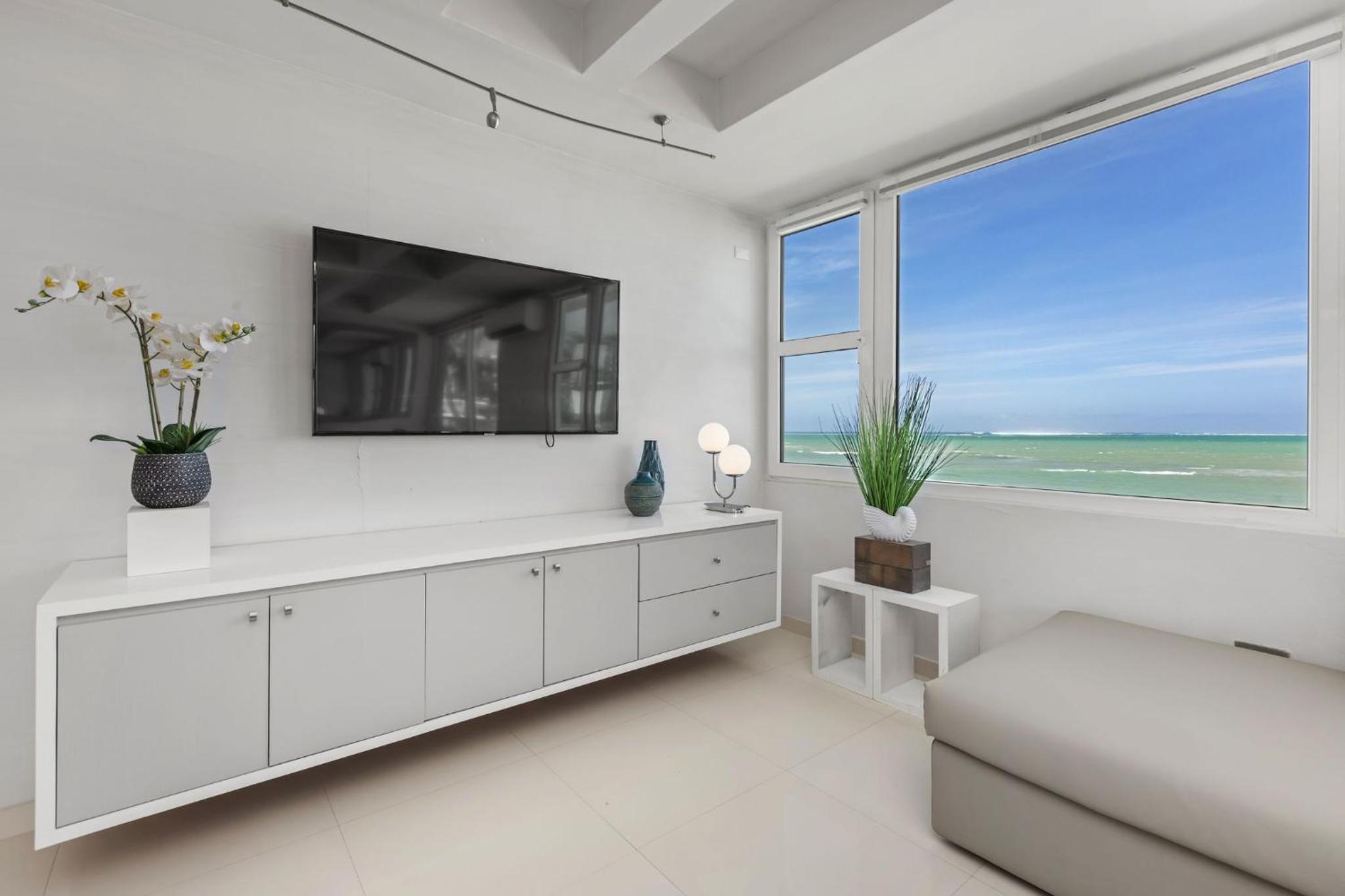 Amapola SeaSide Beach Front Apartment