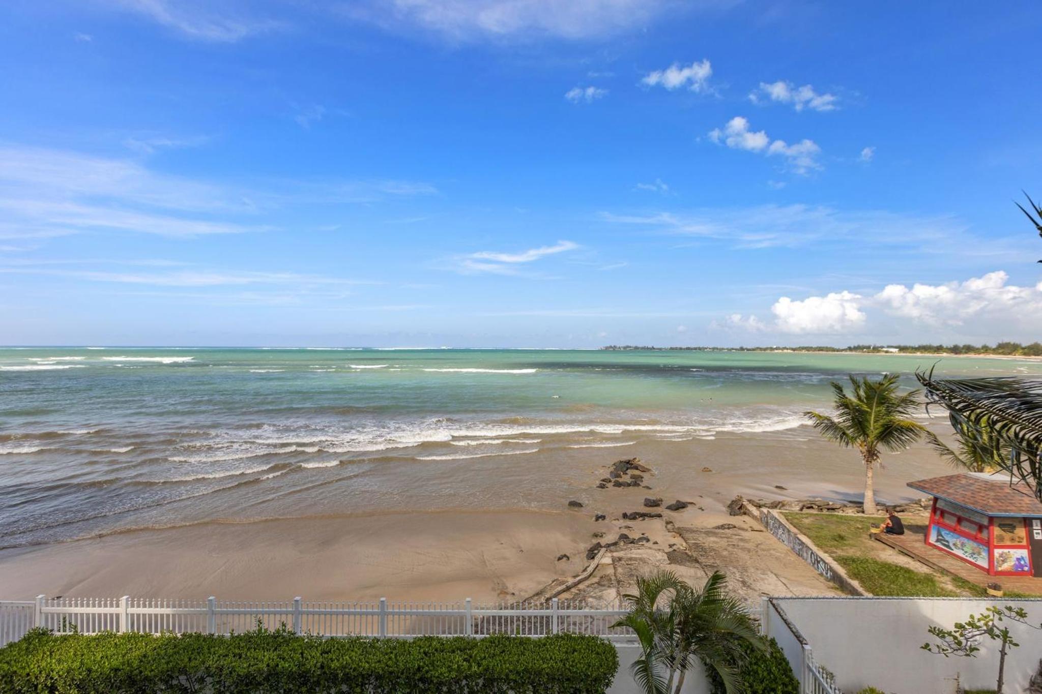 Amapola SeaSide Beach Front Apartment