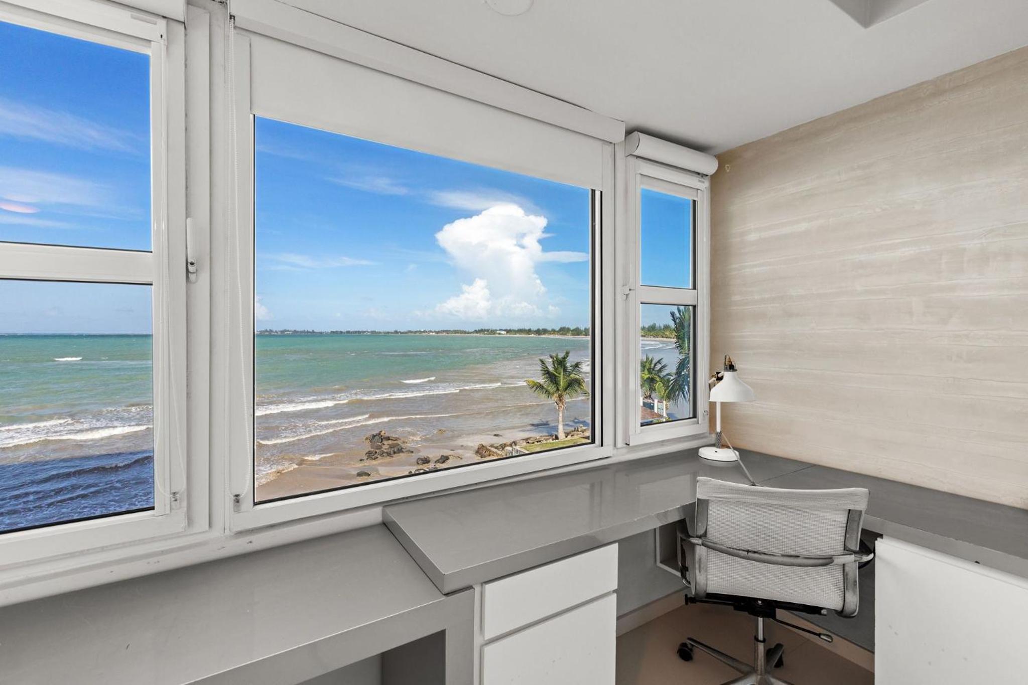 Amapola SeaSide Beach Front Apartment