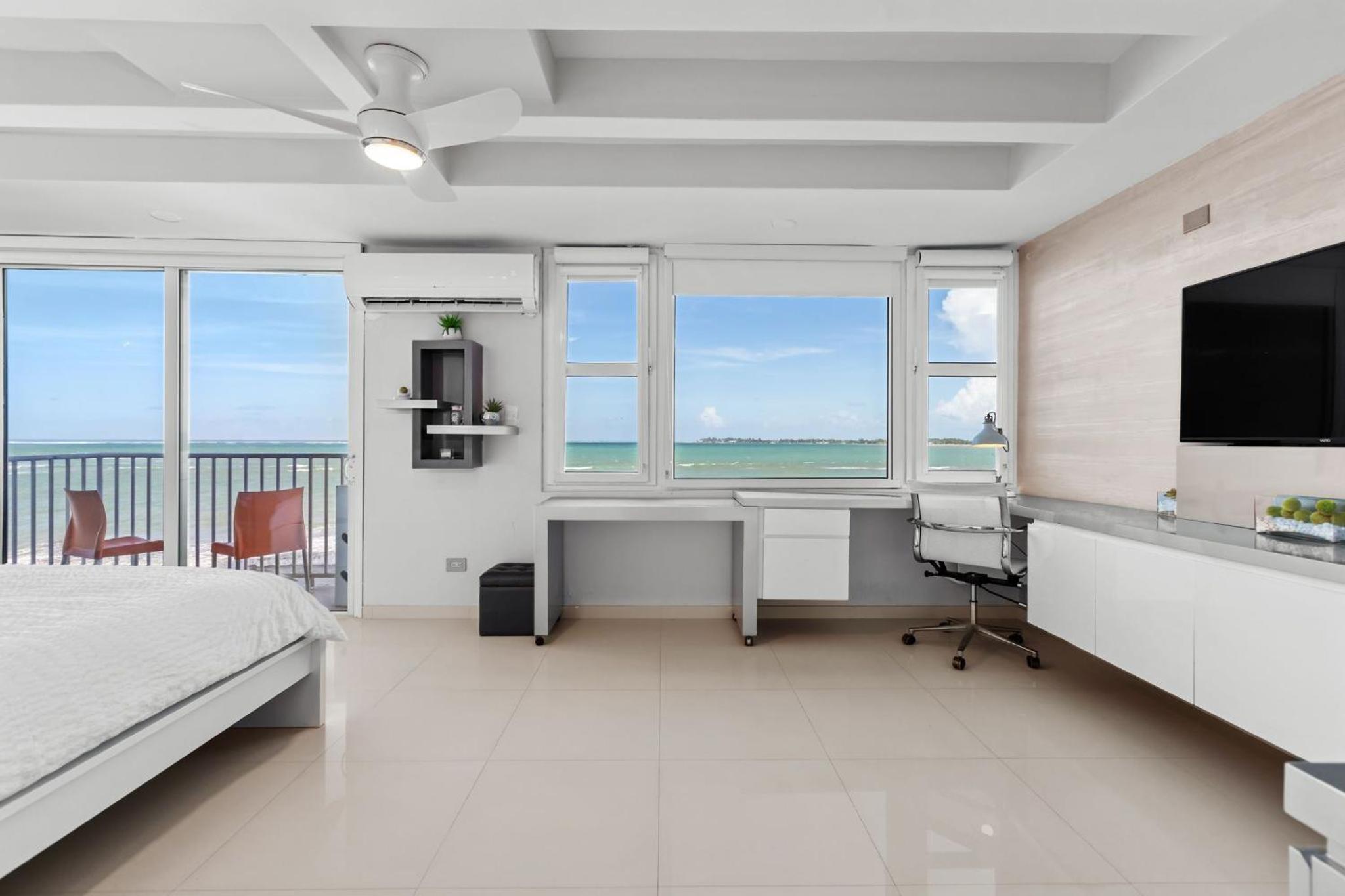 Amapola SeaSide Beach Front Apartment