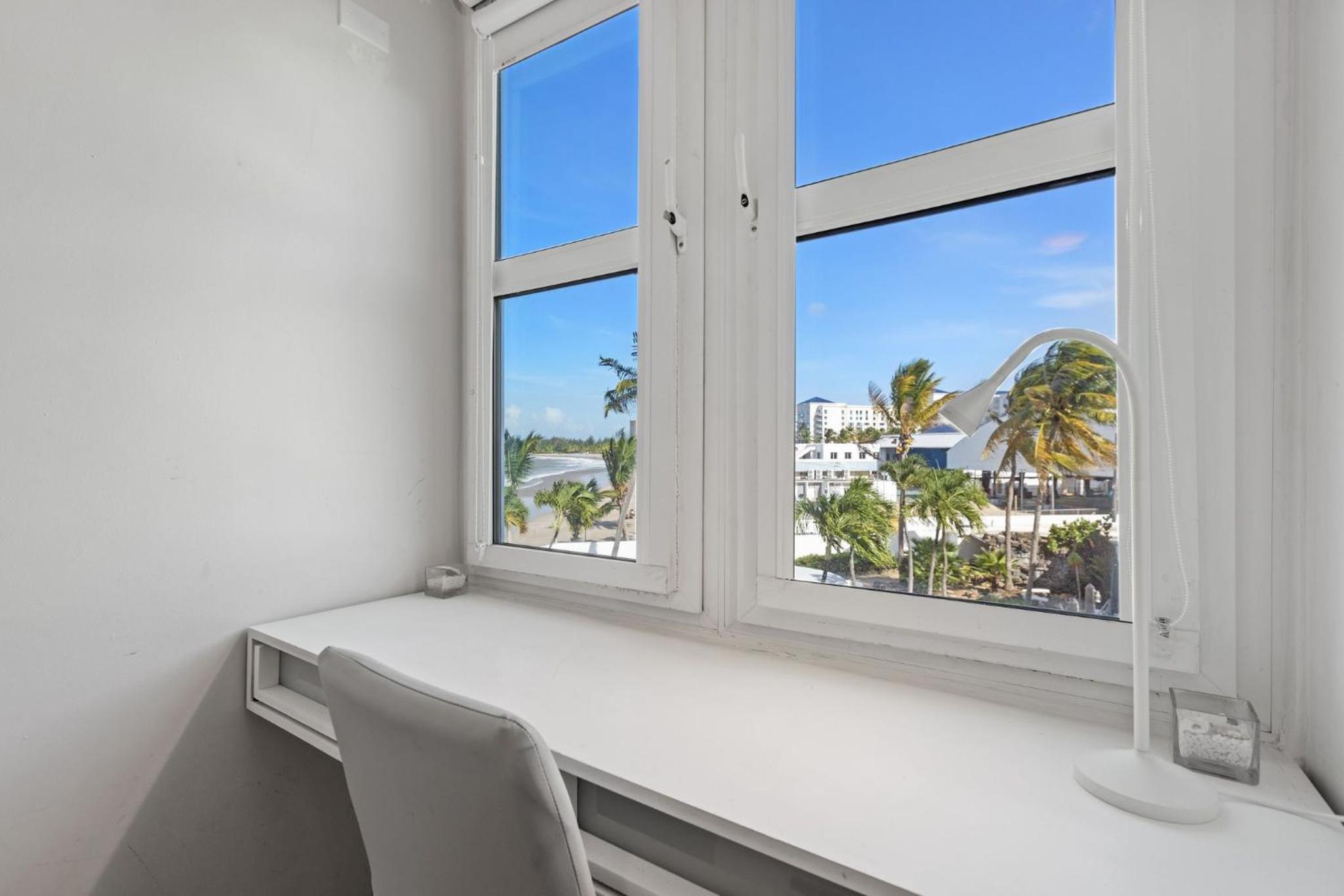 Amapola SeaSide Beach Front Apartment