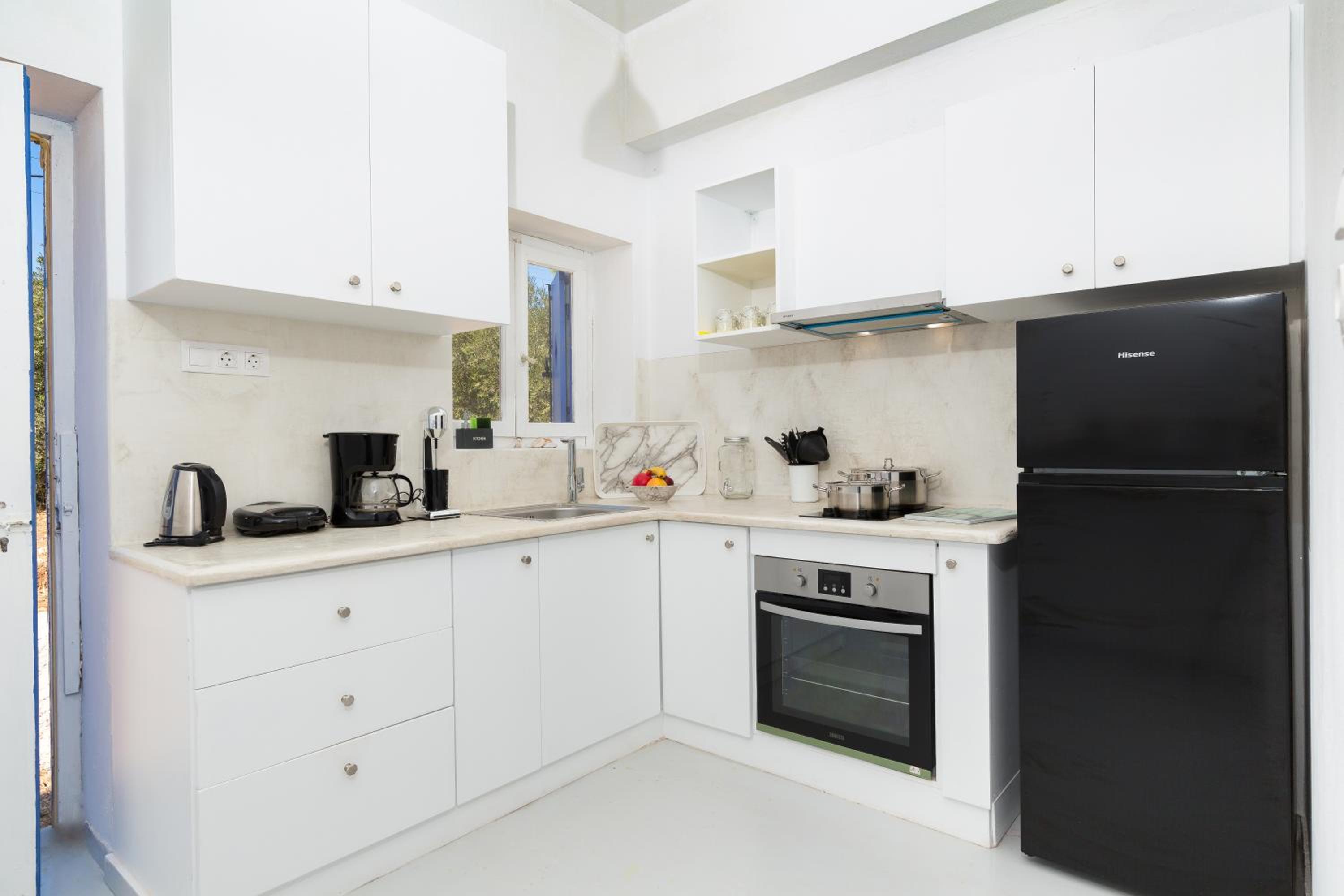 Blue Violet Apartment photo 5