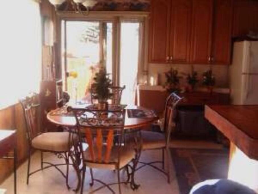 BEAR CABIN GETAWAY!!!(SPA) Pet Friendly Backyard view 3