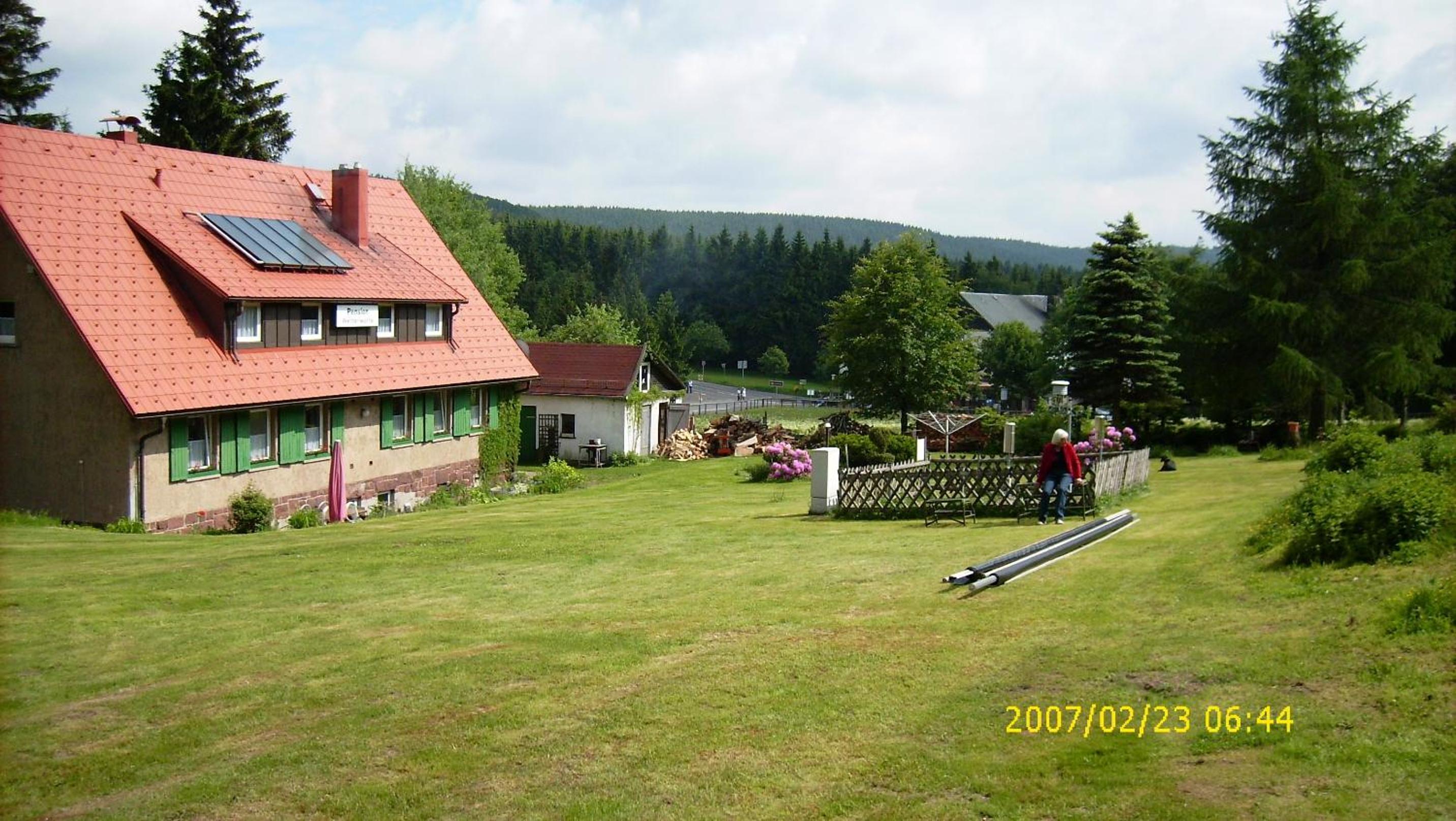 Ferienhaus am Rennsteig-Pension zur Wetterwarte