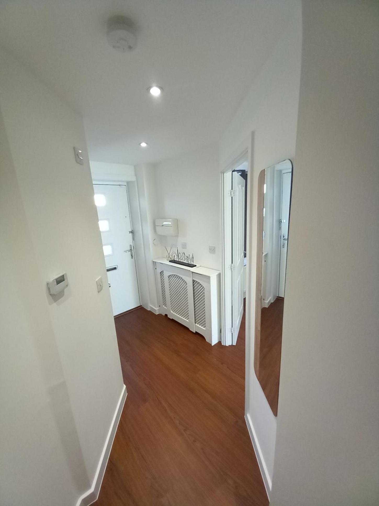 Modern 3bedroom house with Netflix & 2Driveway parking