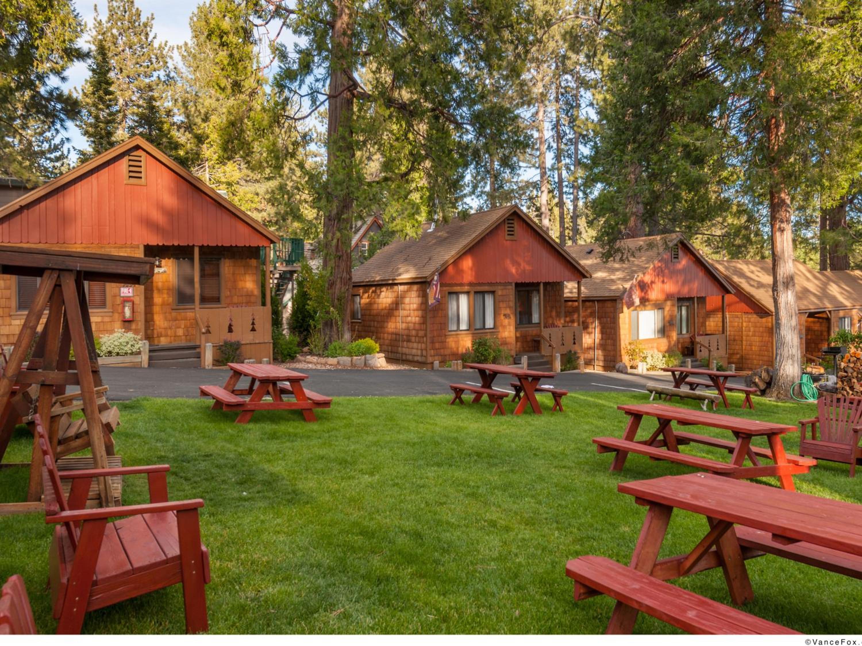 Cedar Glen Lodge - Property Image 2