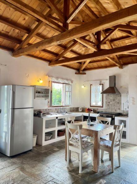 Lithea Villas and Studios by the Sea