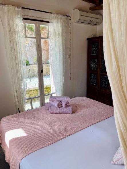 Lithea Villas and Studios by the Sea