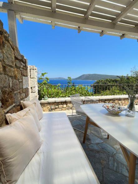Lithea Villas and Studios by the Sea