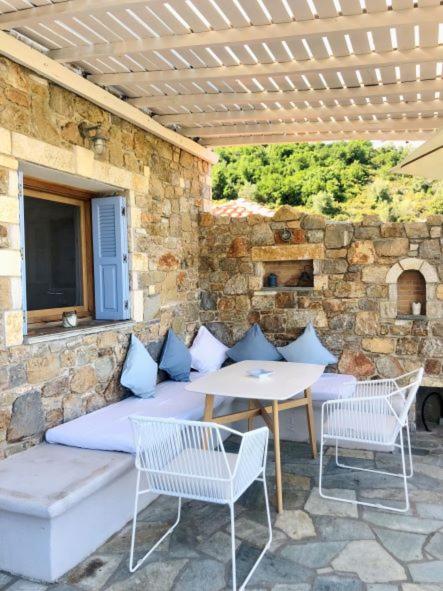 Lithea Villas and Studios by the Sea