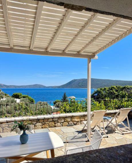 Lithea Villas and Studios by the Sea