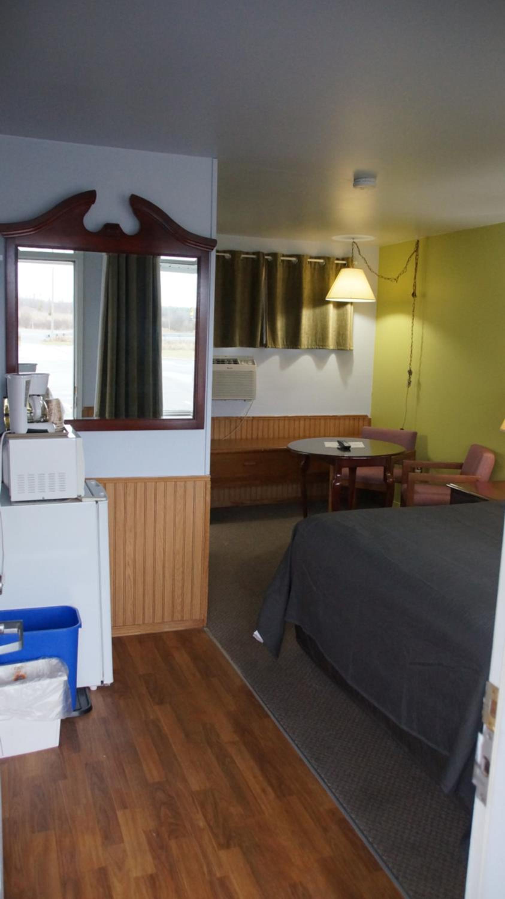 Robyn's Motel