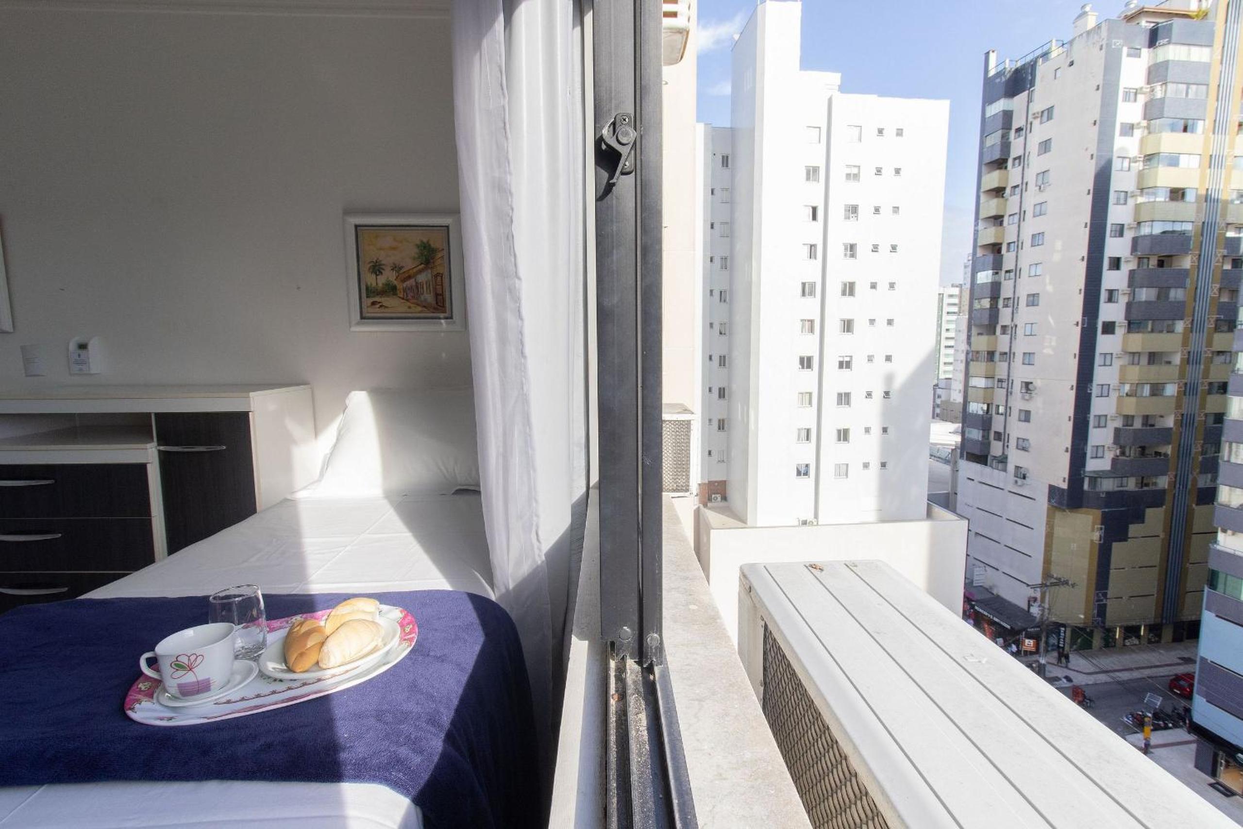 BK64 - Próx Calçadão, 2 Dorm Climatizados