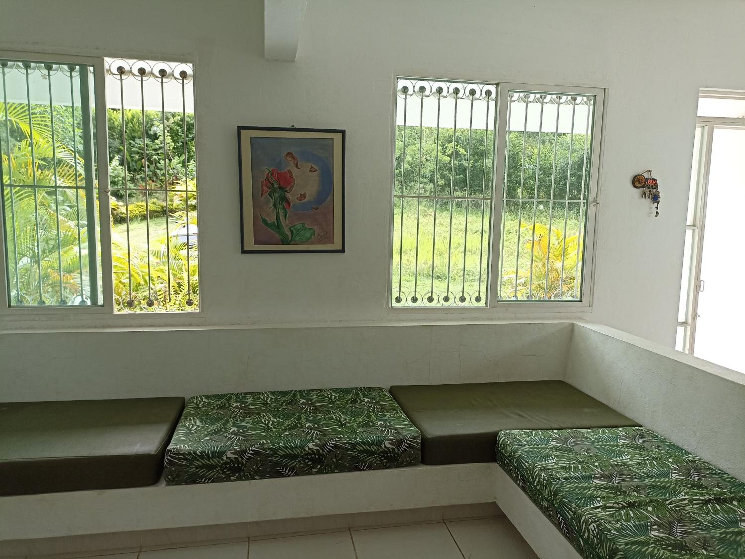 VILLETA, CASA CAMPESTRE CERCA DE PAYANDE