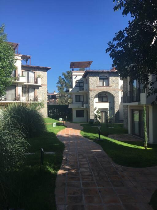 Hotel Elegante Departamento - Image 1