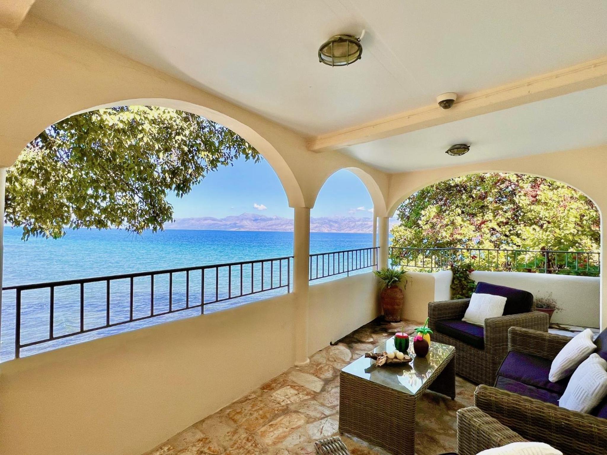 Apraos Beachfront House by DadoVillas photo 3