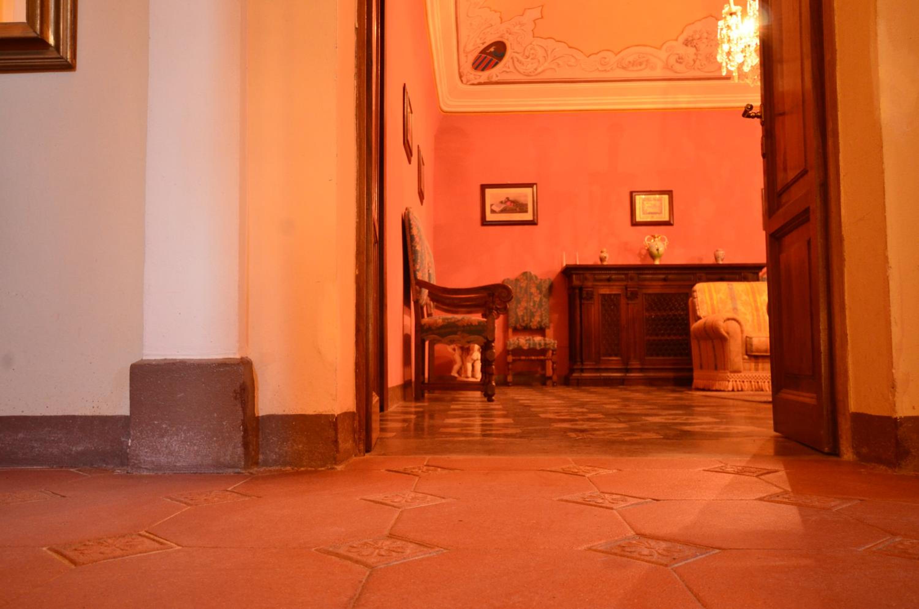 Photo 48