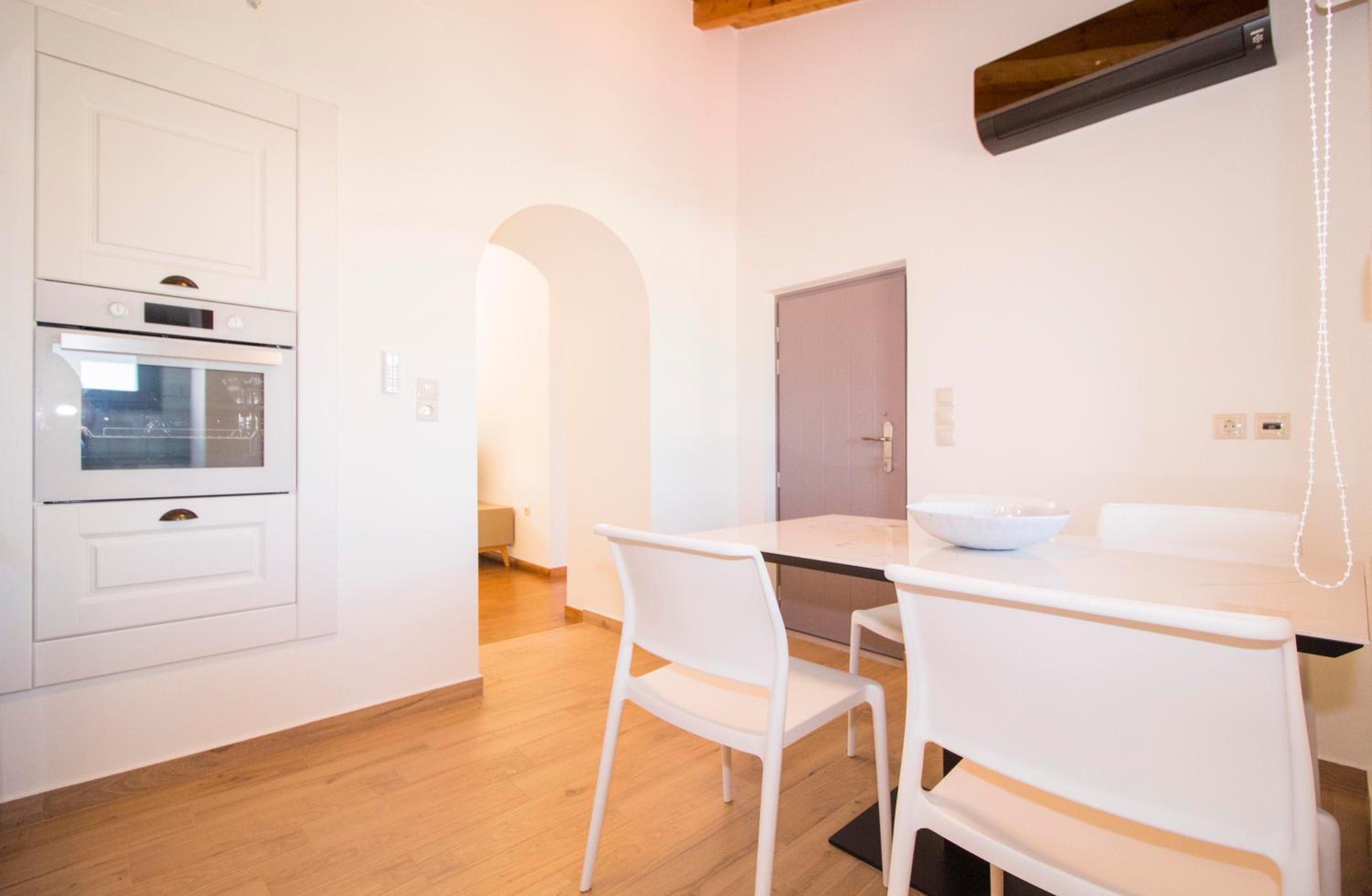 Mystras 2 Residences Upper and Ground Floor