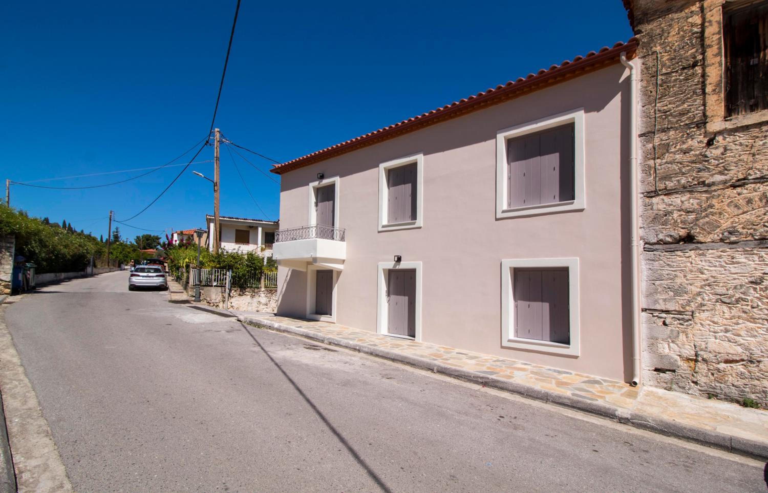 Mystras 2 Residences Upper and Ground Floor
