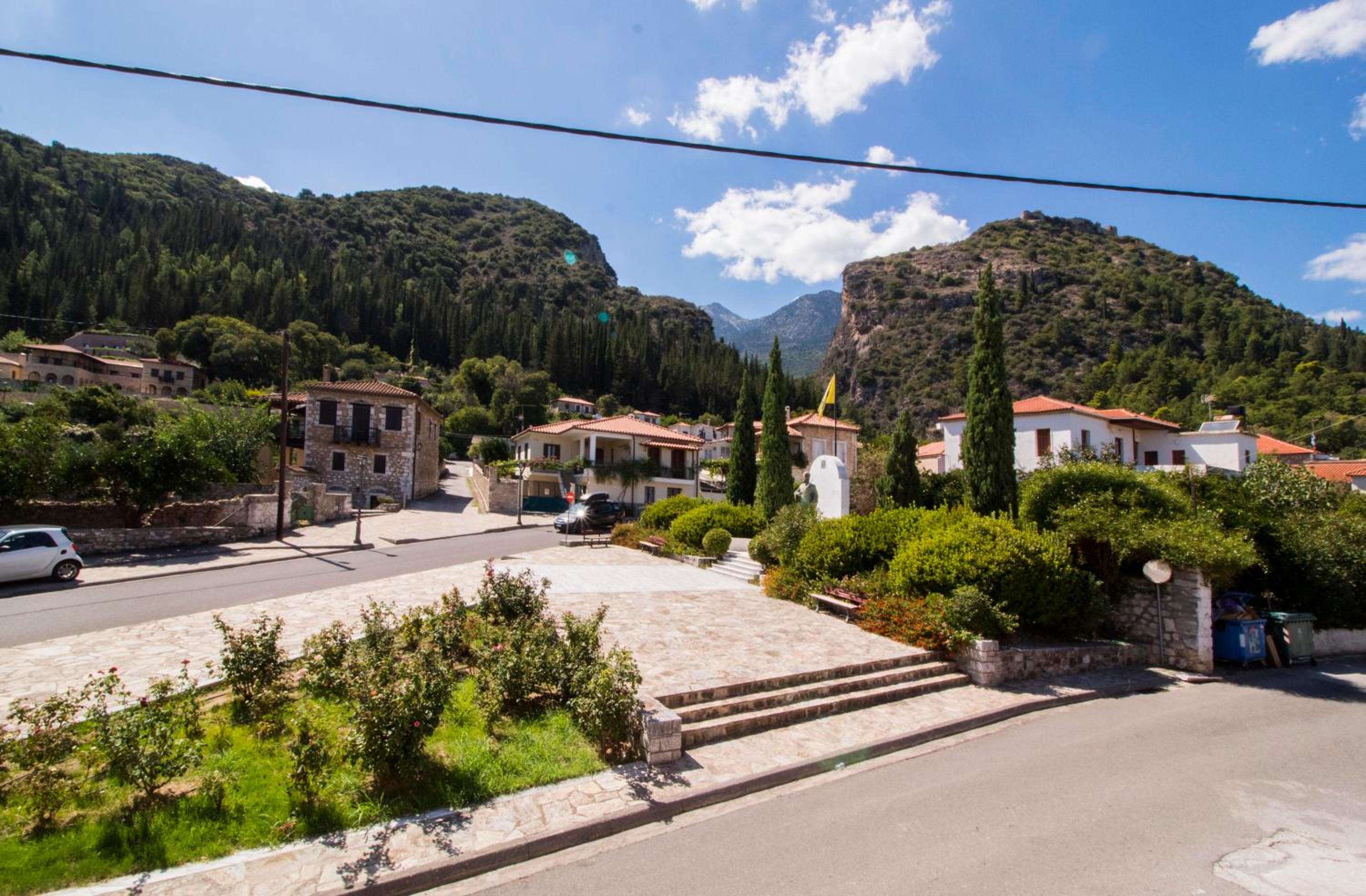 Mystras 2 Residences Upper and Ground Floor