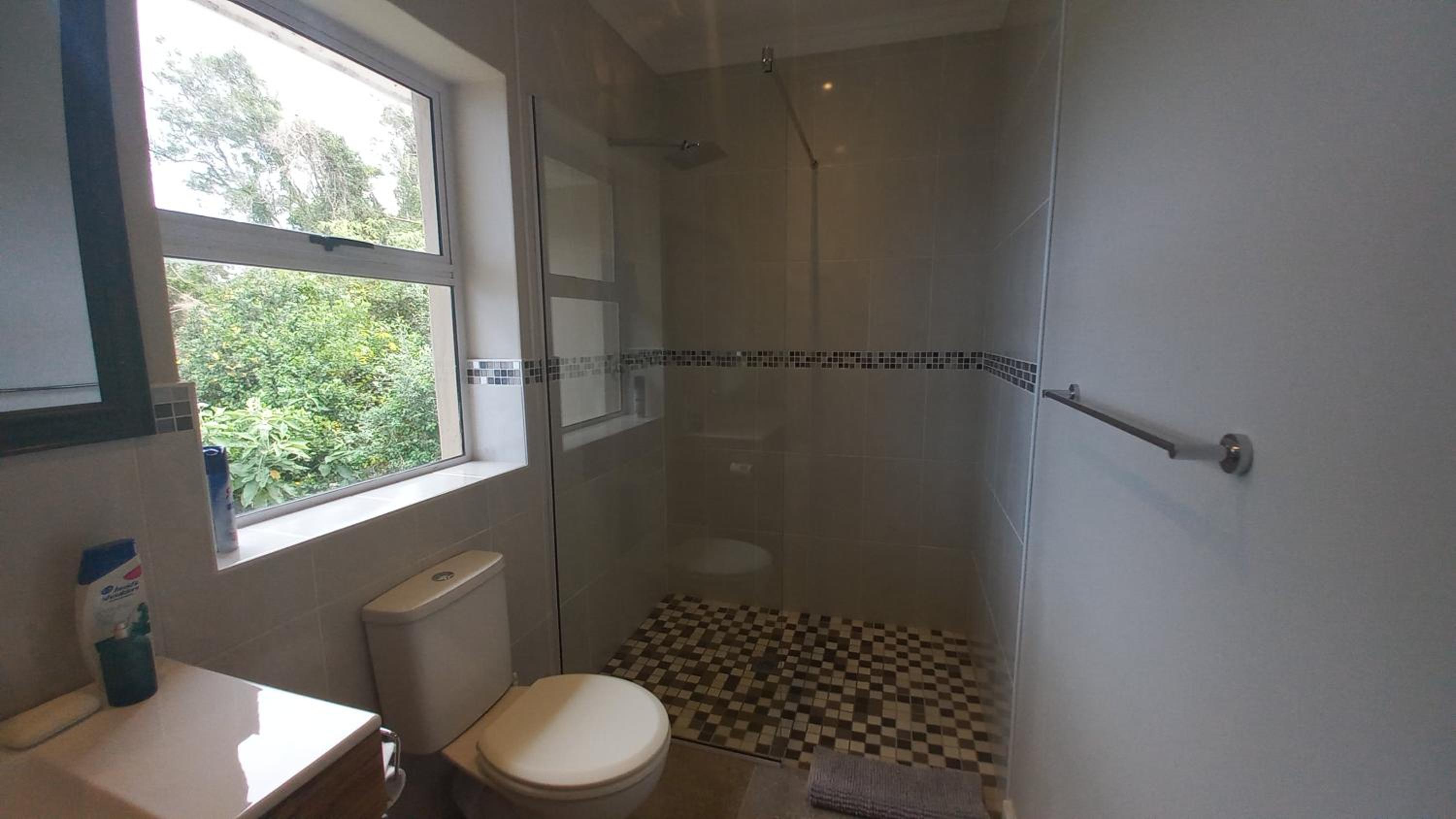 Phoenix Lodge and Waterside Accommodation