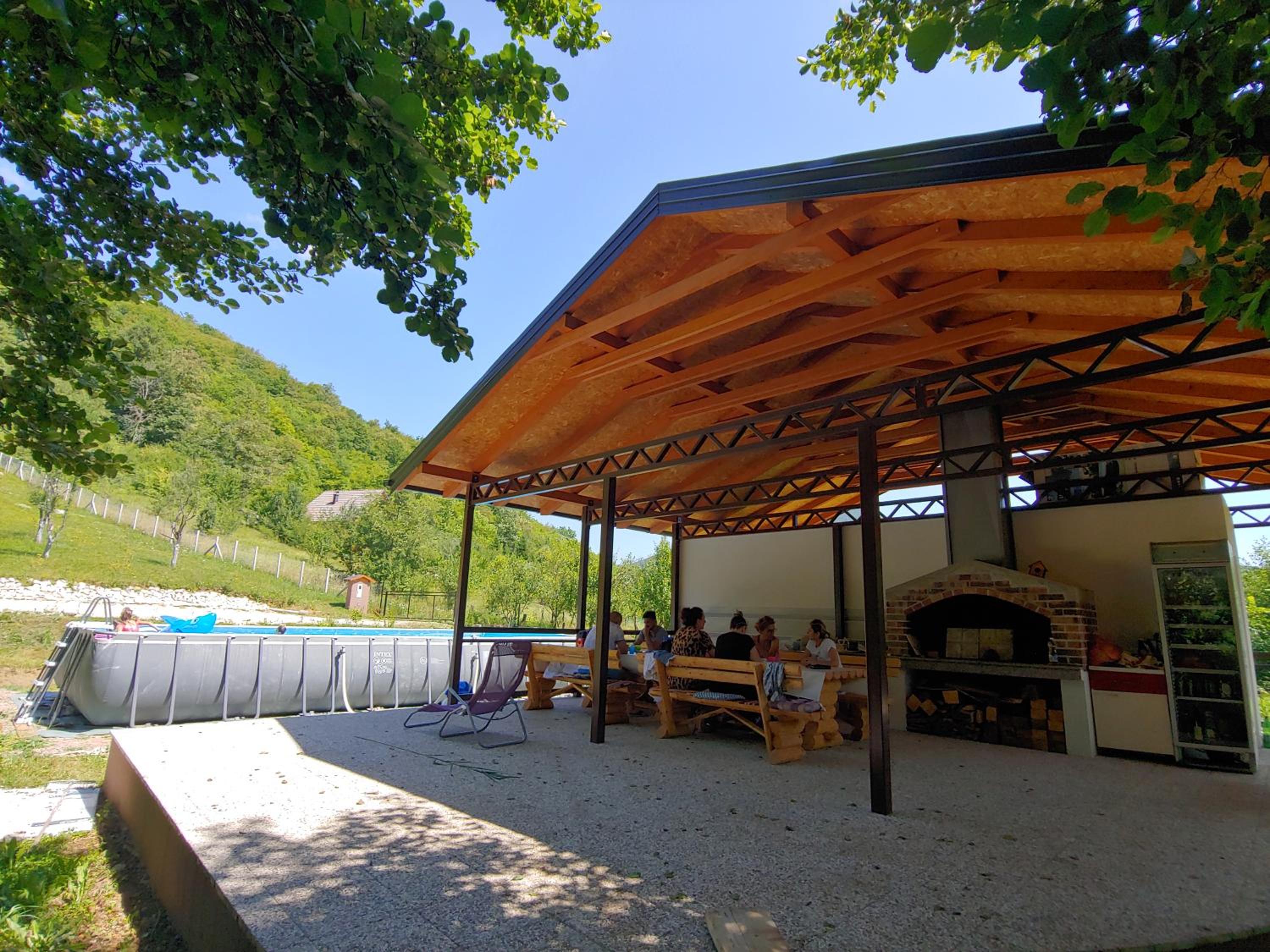 Kuća u šumi - Forest house near National park Una - Air Spa Lohovo