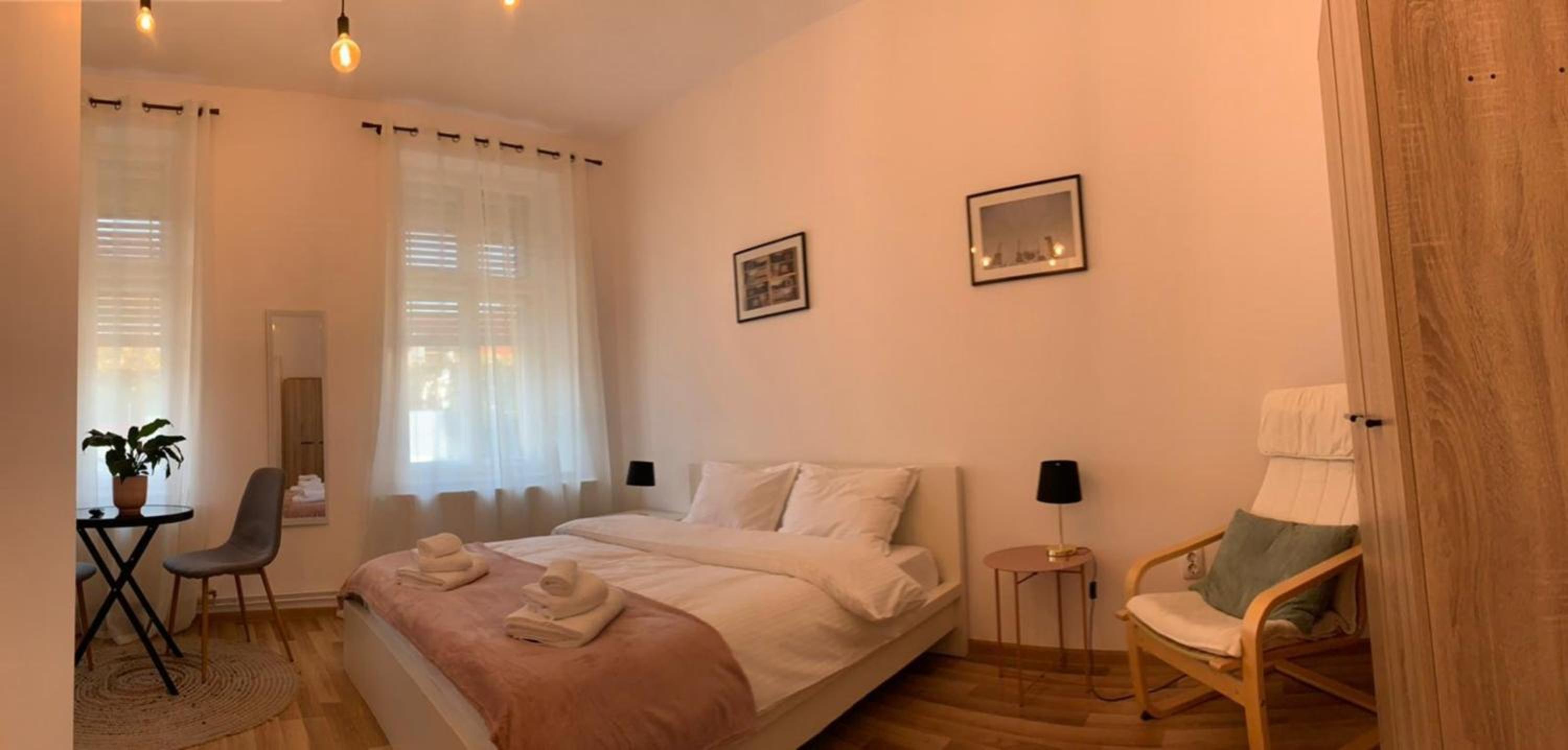 Apartament Plopilor Studios view 5