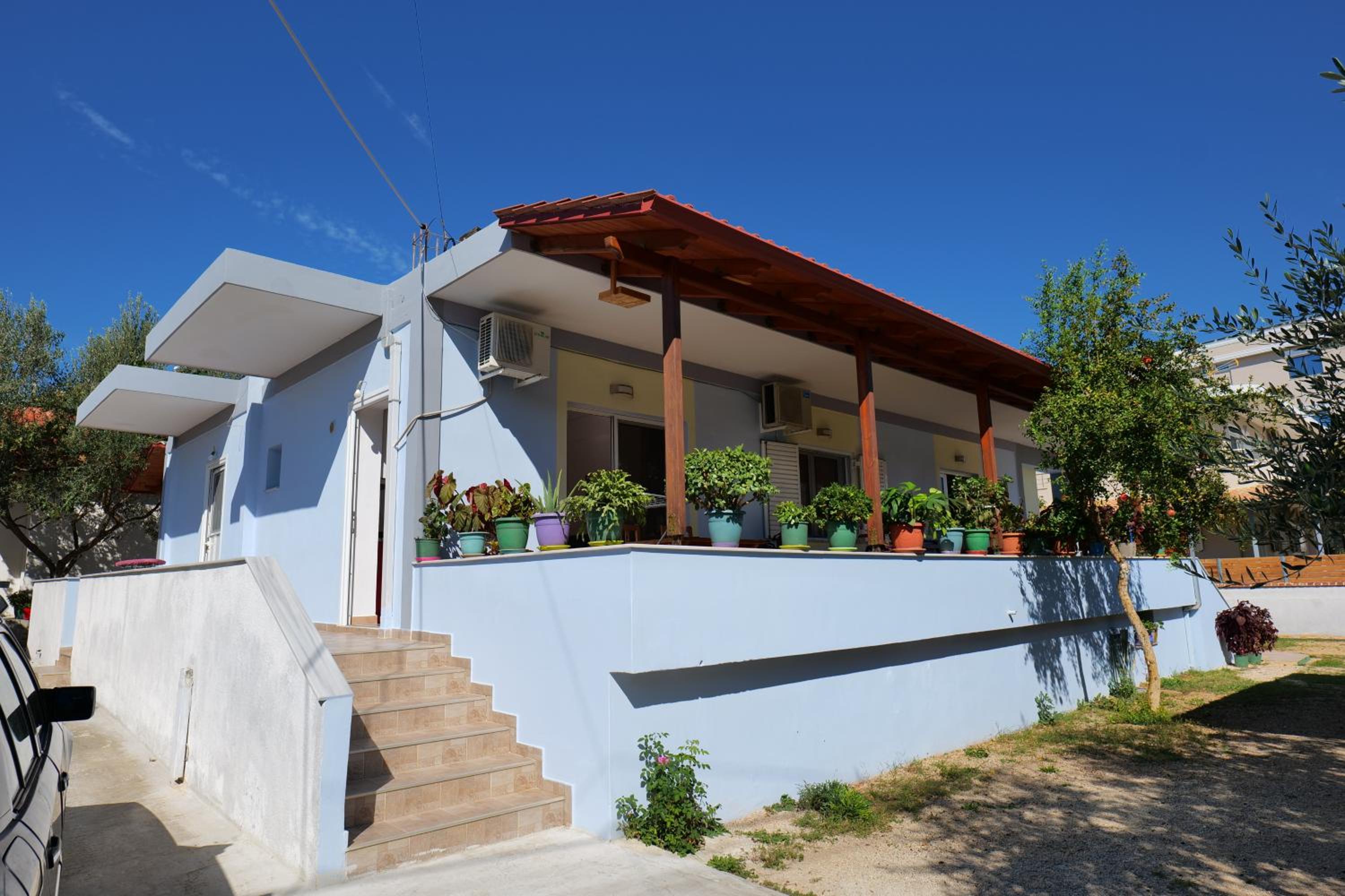 Stela Apartments