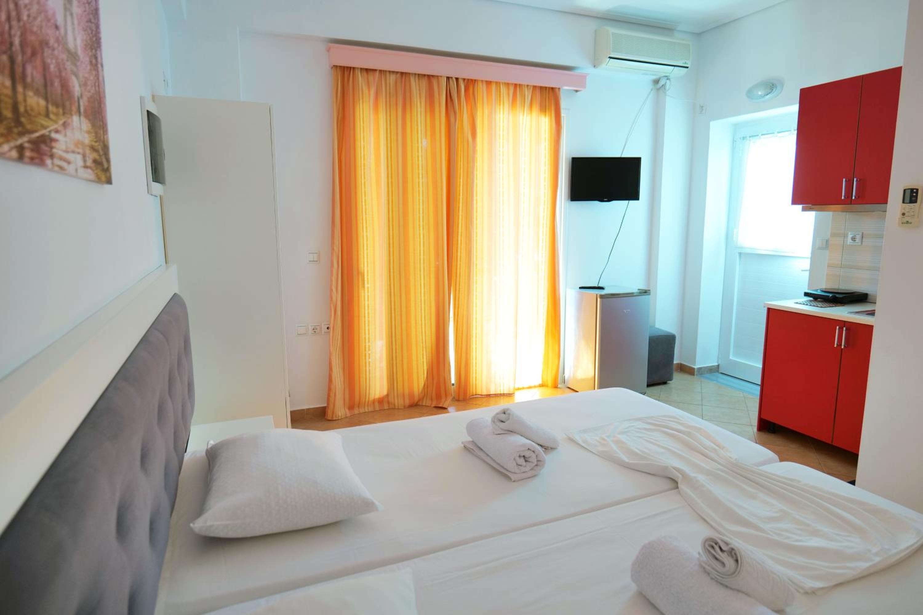 Stela Apartments