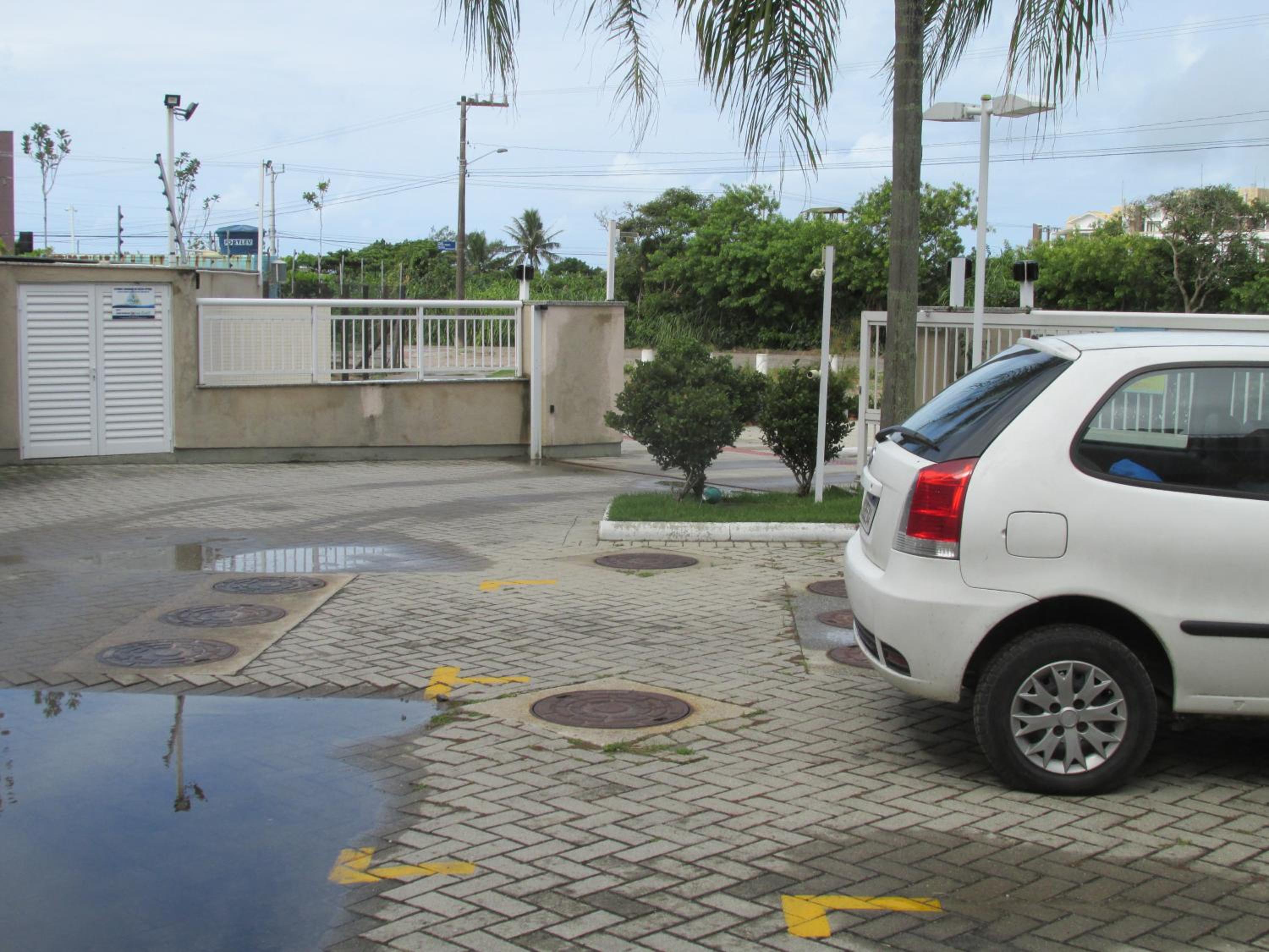 CONDOMÍNIO ENCANTADOR a 100 m PRAIA INGLESES NORTE