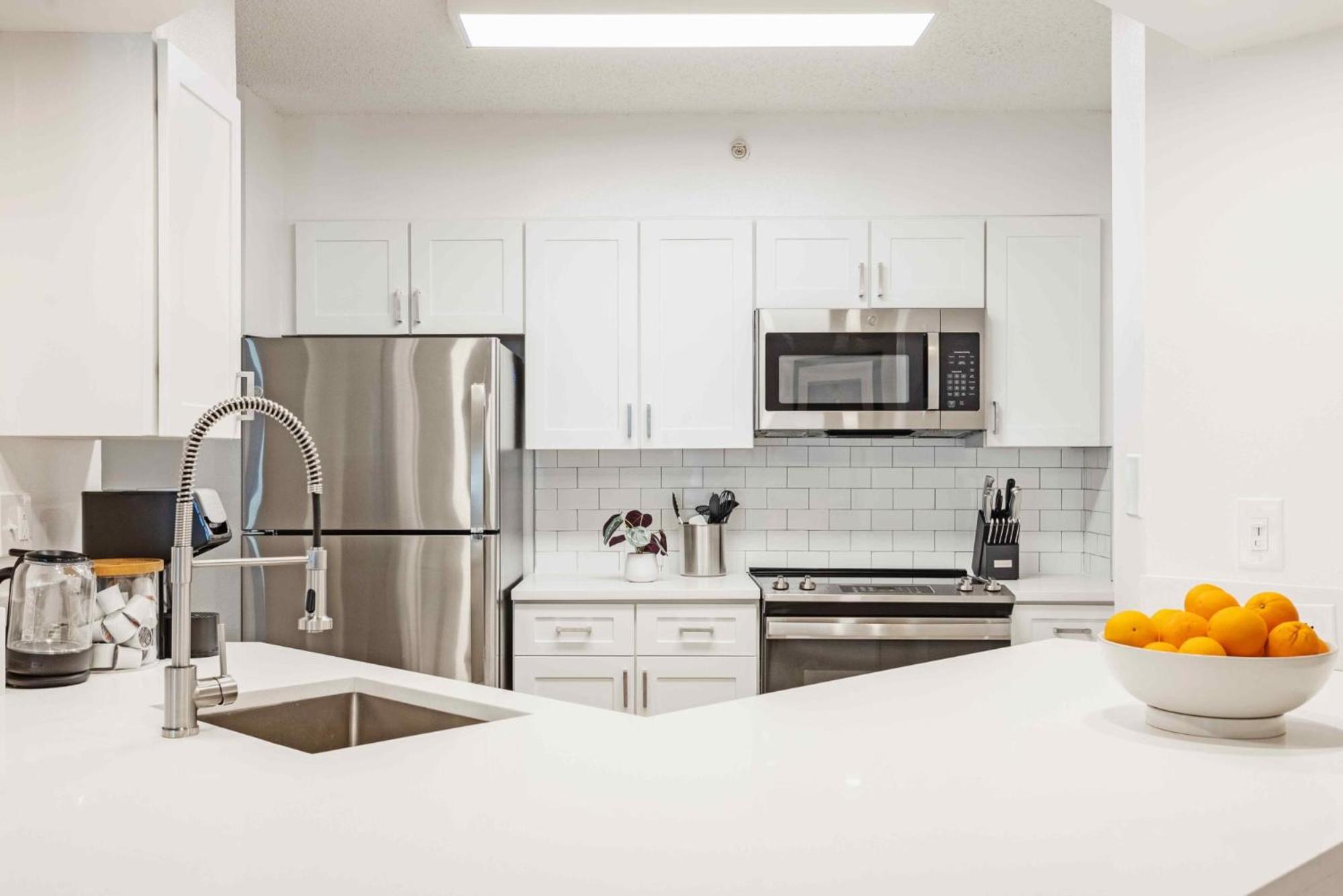 Fort Lauderdale Vacations - Stunning Centrally Located Apartments at New River Cove in South Florida - Property Image 14
