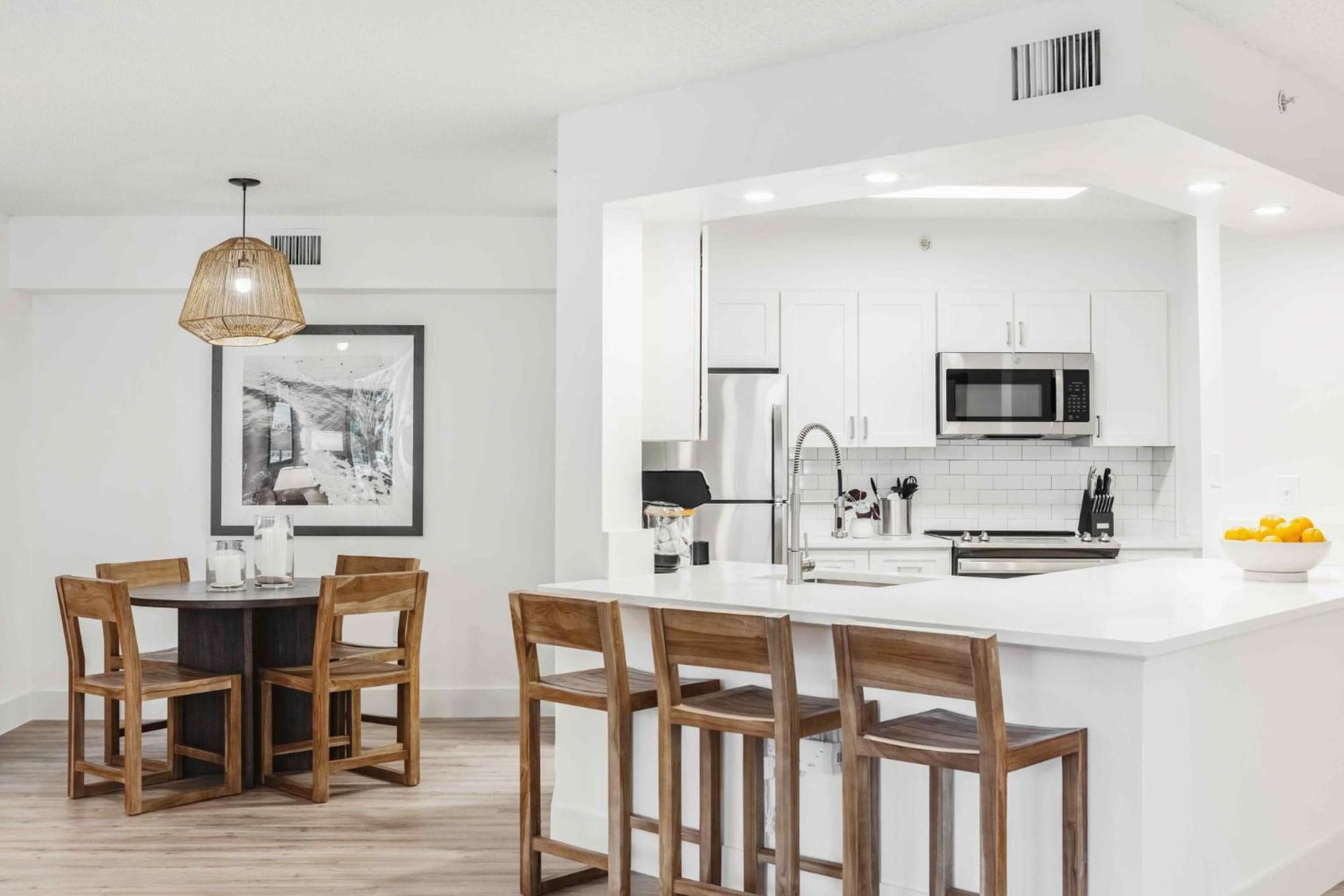 Fort Lauderdale Vacations - Stunning Centrally Located Apartments at New River Cove in South Florida - Property Image 15