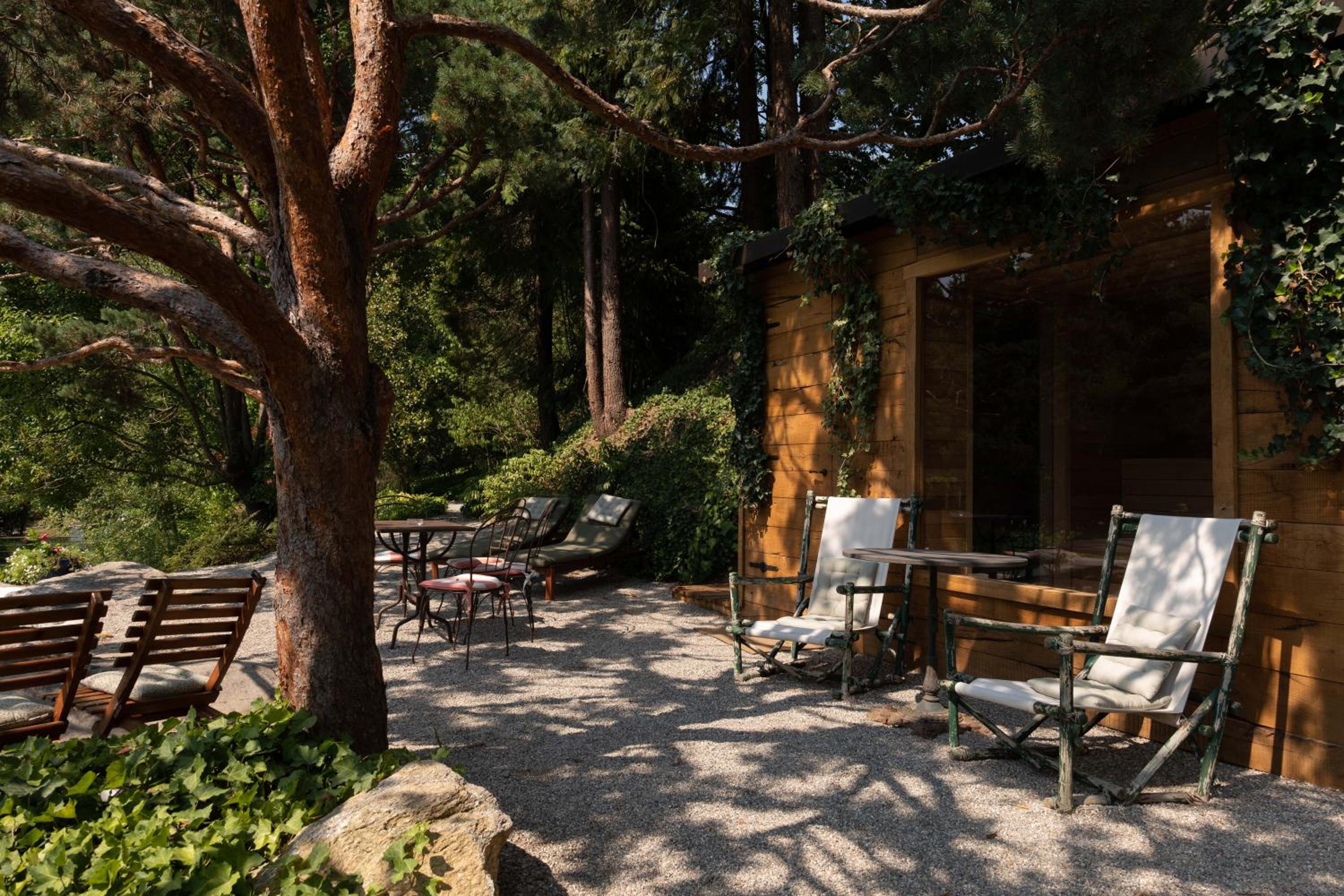 Relais La Foleia - Luxury Villa with private lake view 5