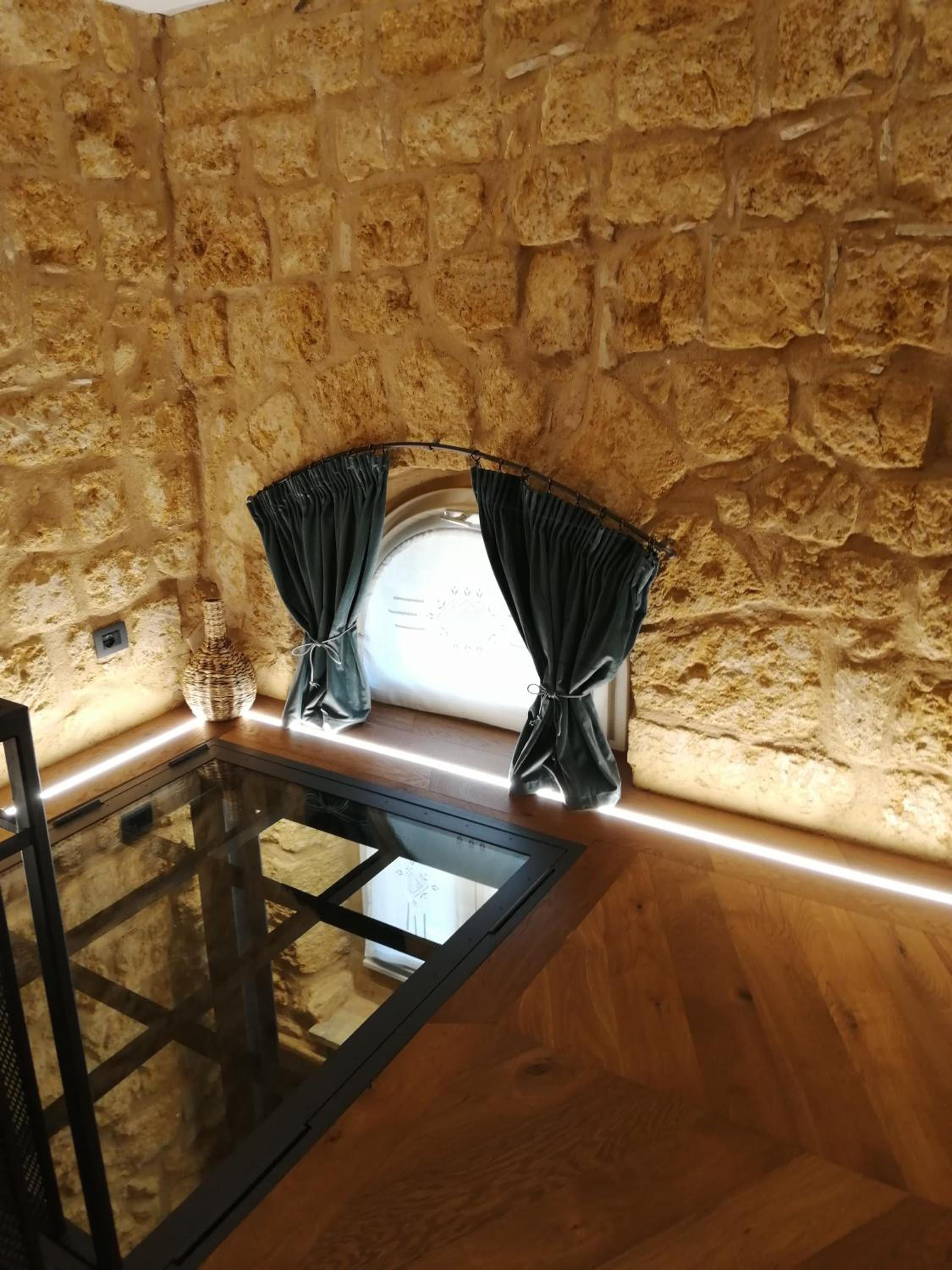 Photo 46