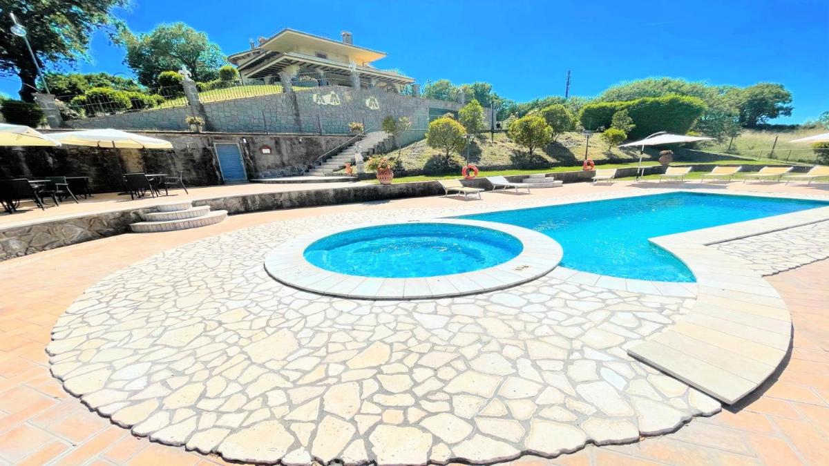 Photo 73