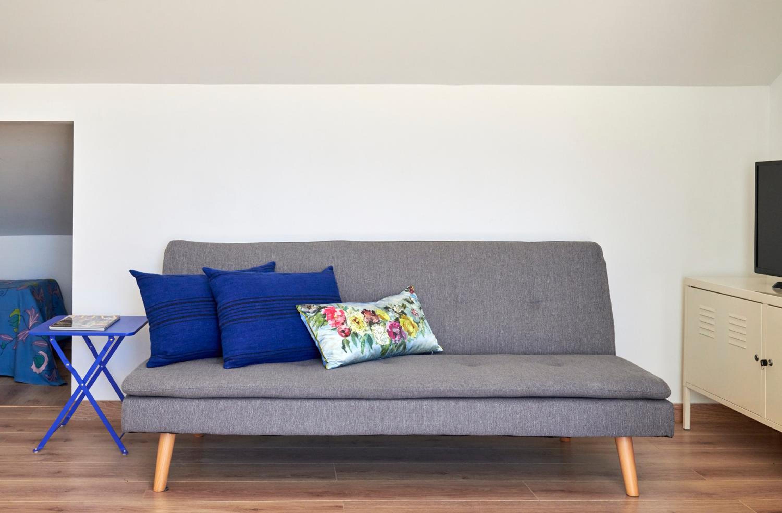 Sunny Apartment with Terrace.River view! view 3