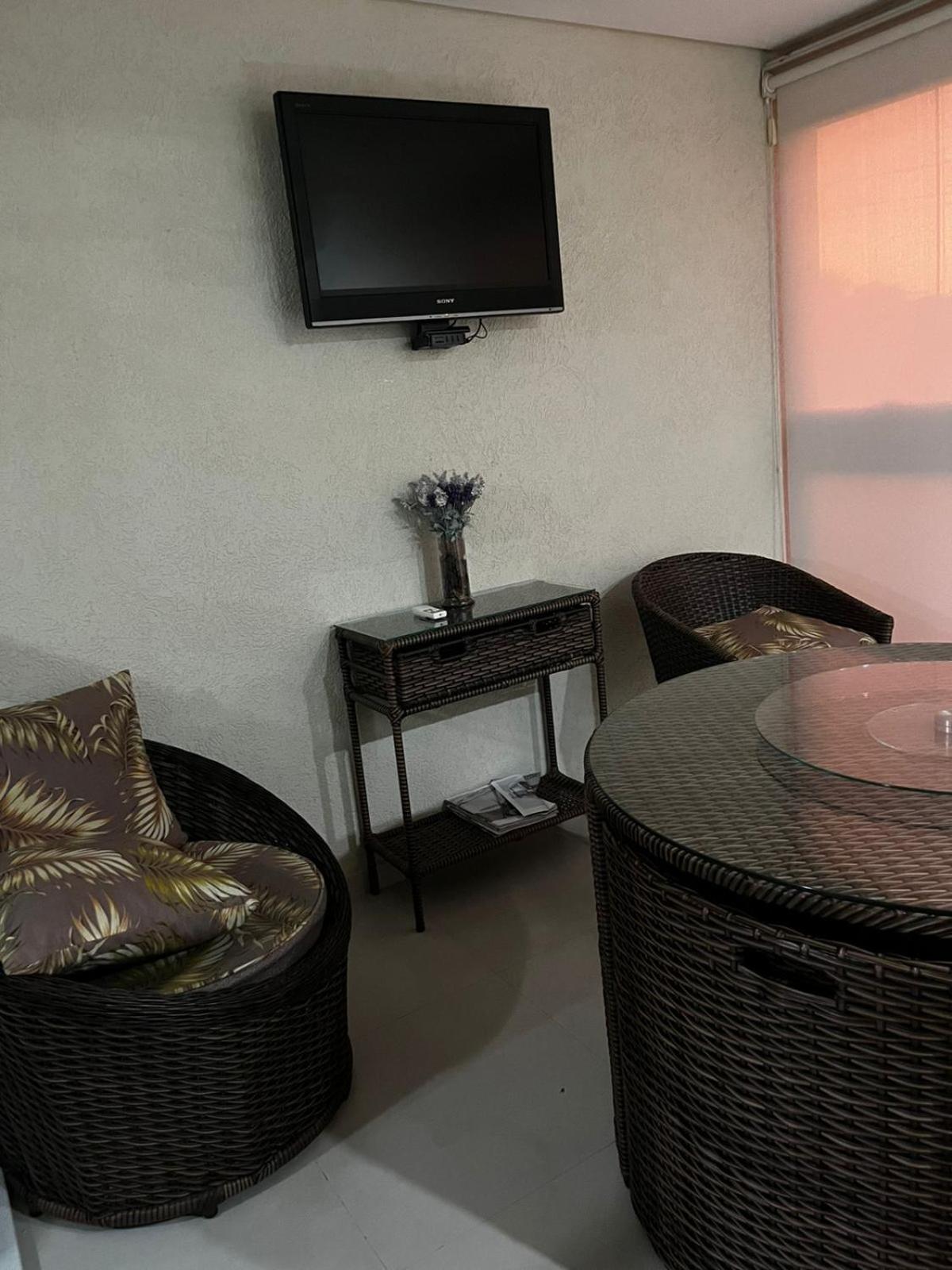 Apto Lindo/Wi-Fi/ Ar Cond/ próximo a praia