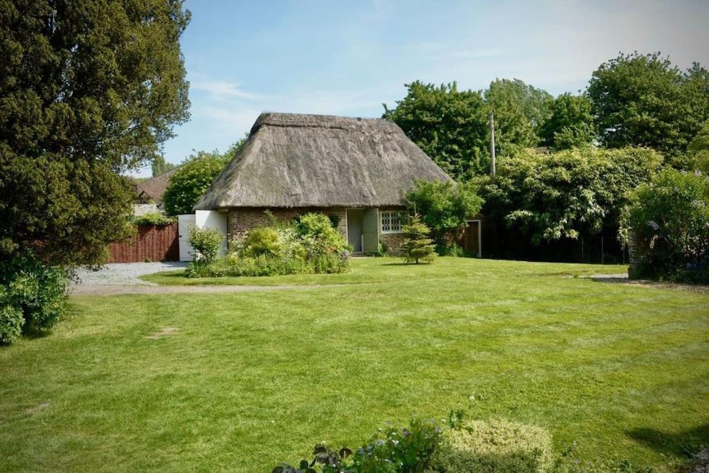 Moat Farm House view 5