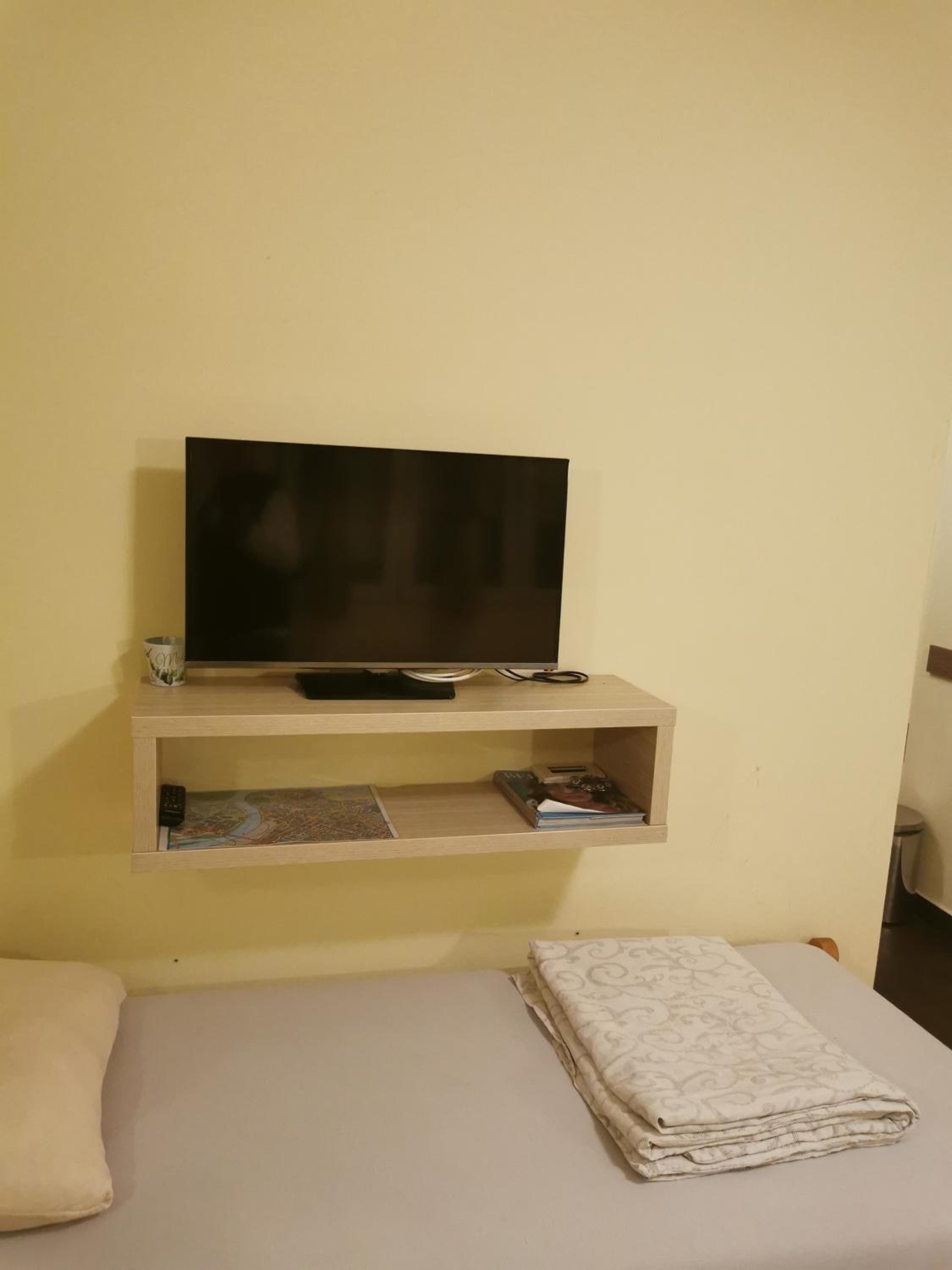 Photo 12
