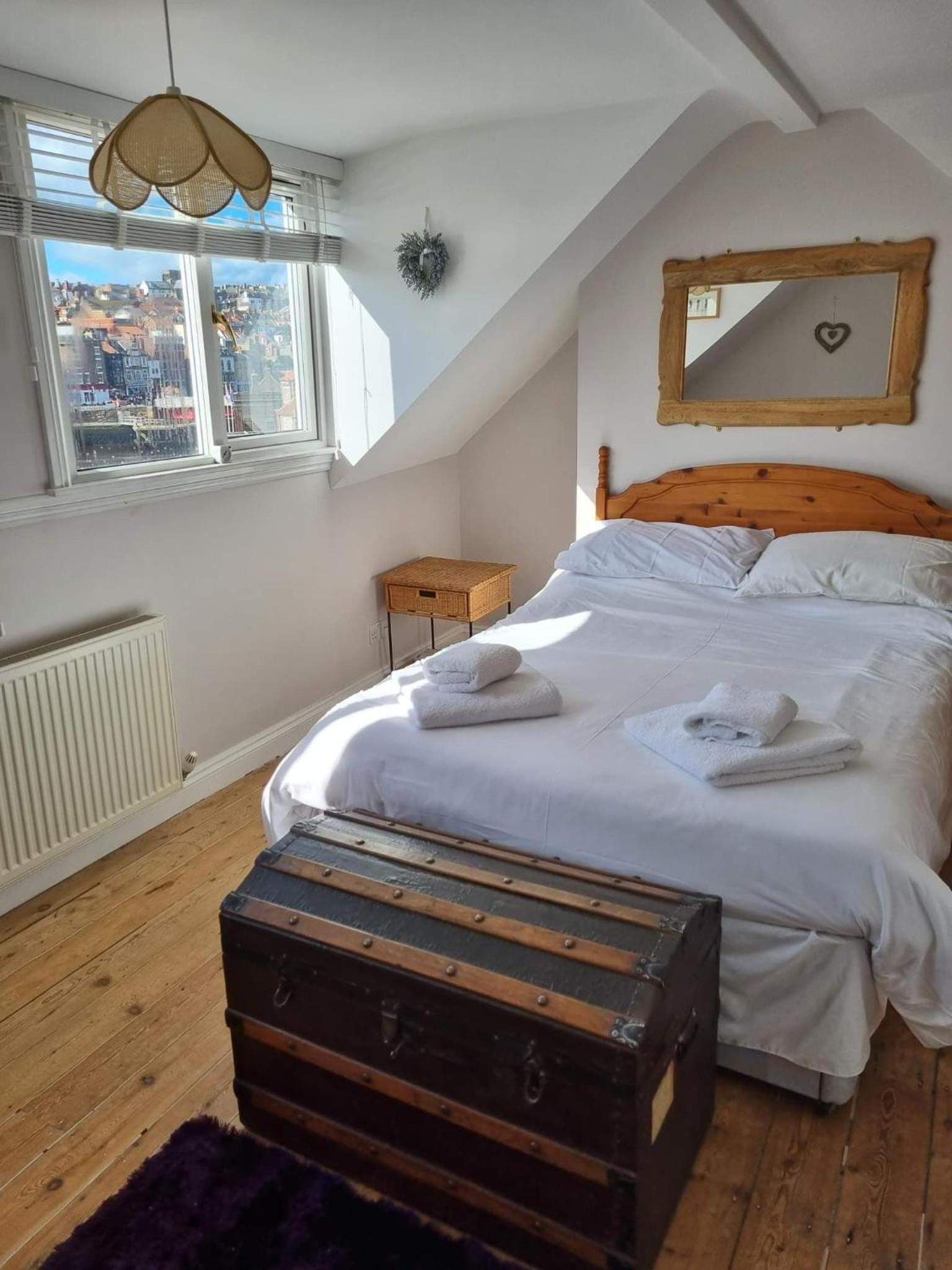 Endeavour Cottage - A Wonderful Whitby Holiday view 2