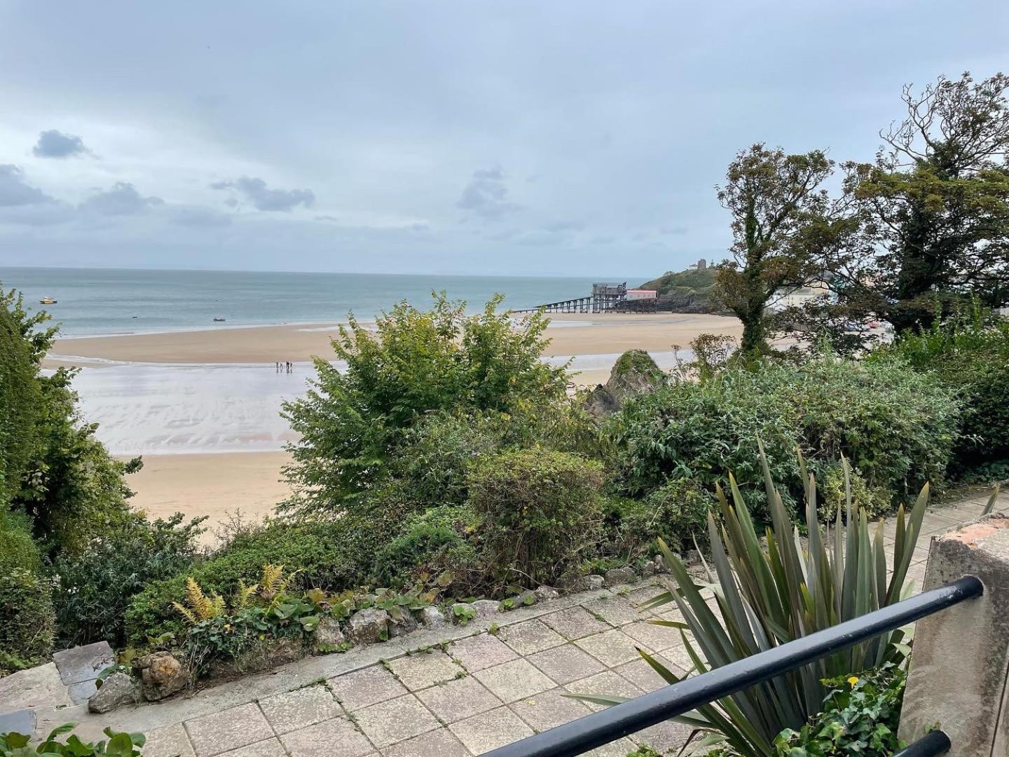 Newton Croft Tenby overlooking North Beach