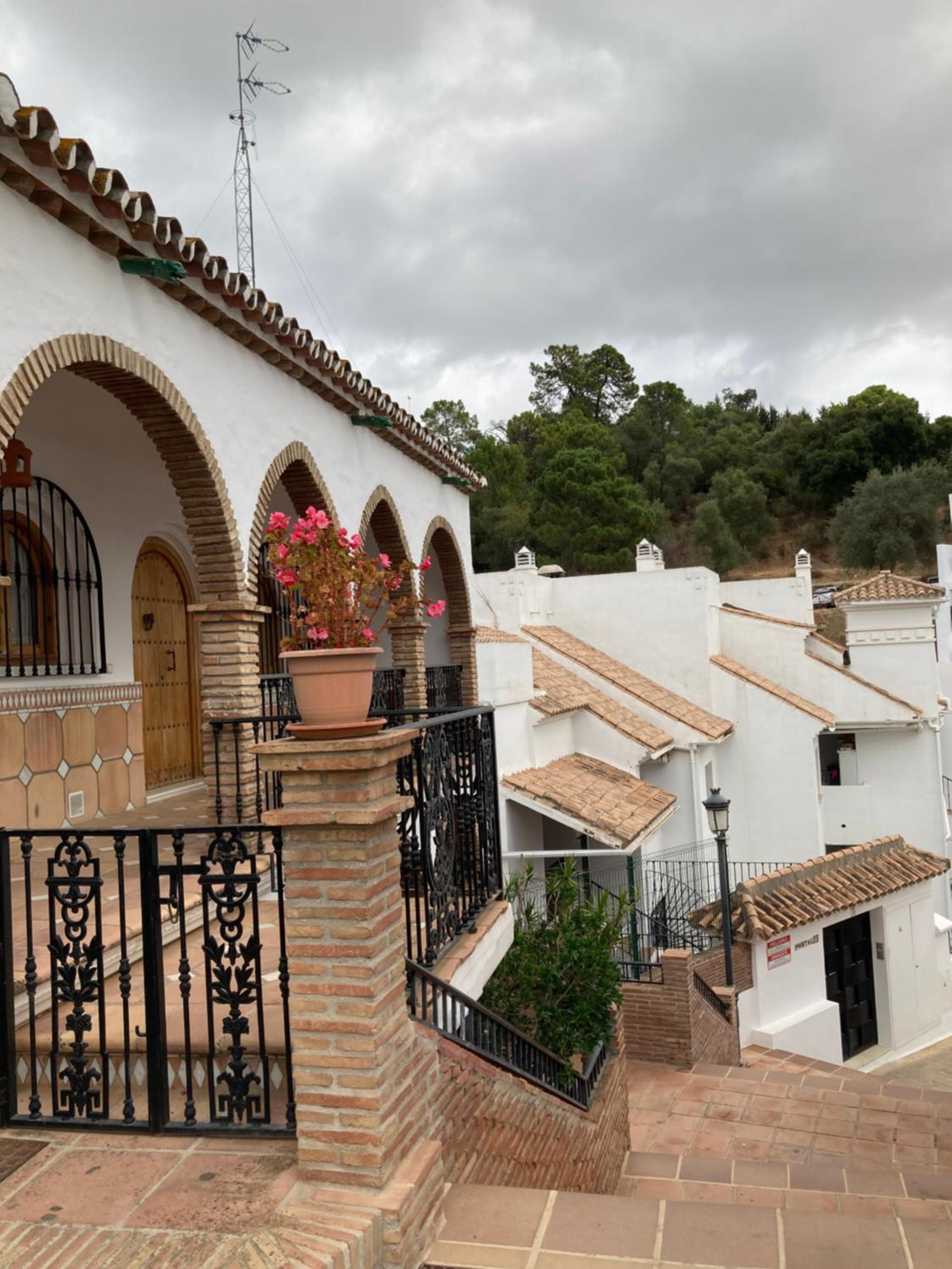 Modern Apartment in Benahavis Village Centre with Underground Parking
