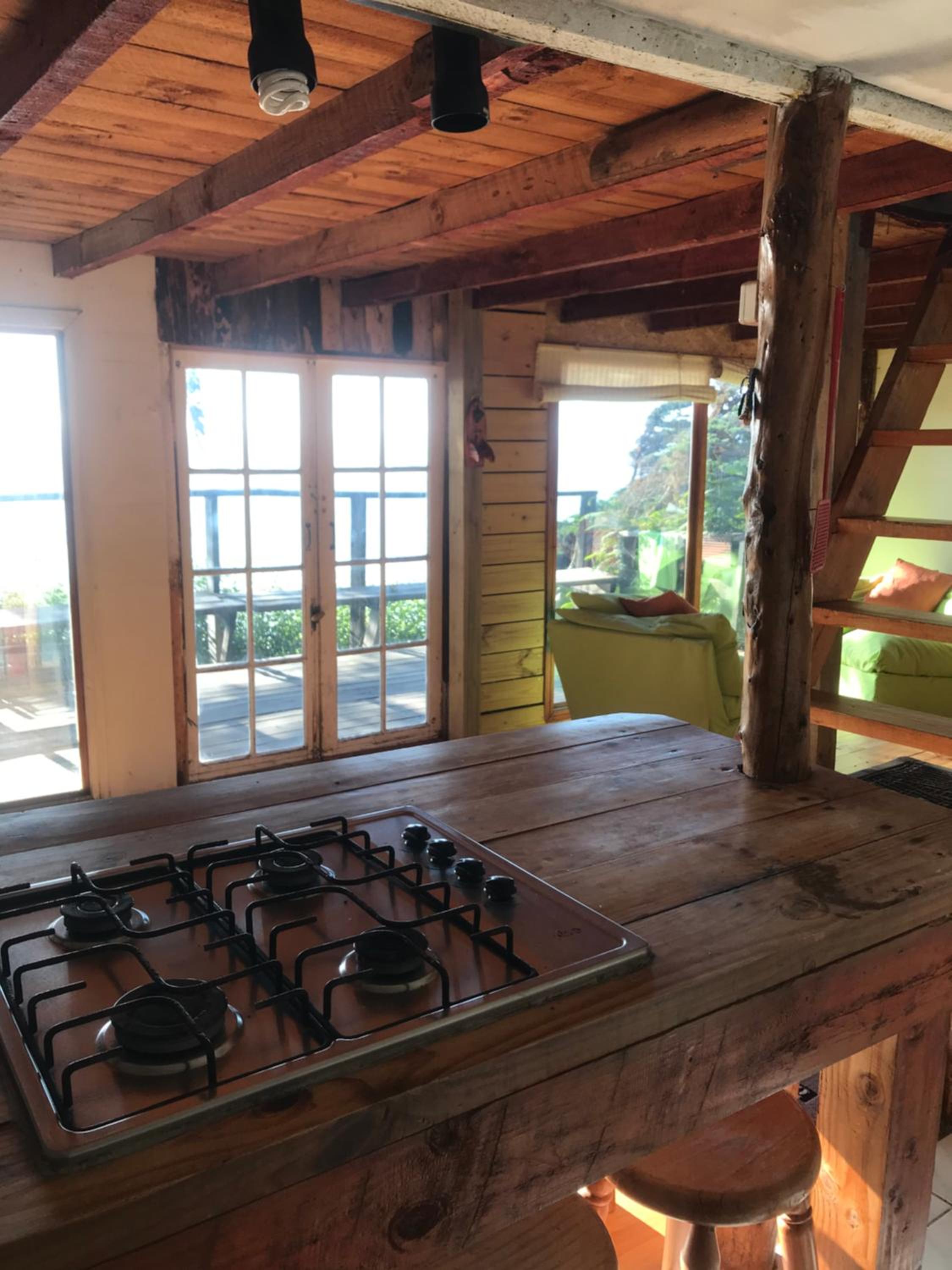 Cabaña Rustica en lagunillas con vista al mar