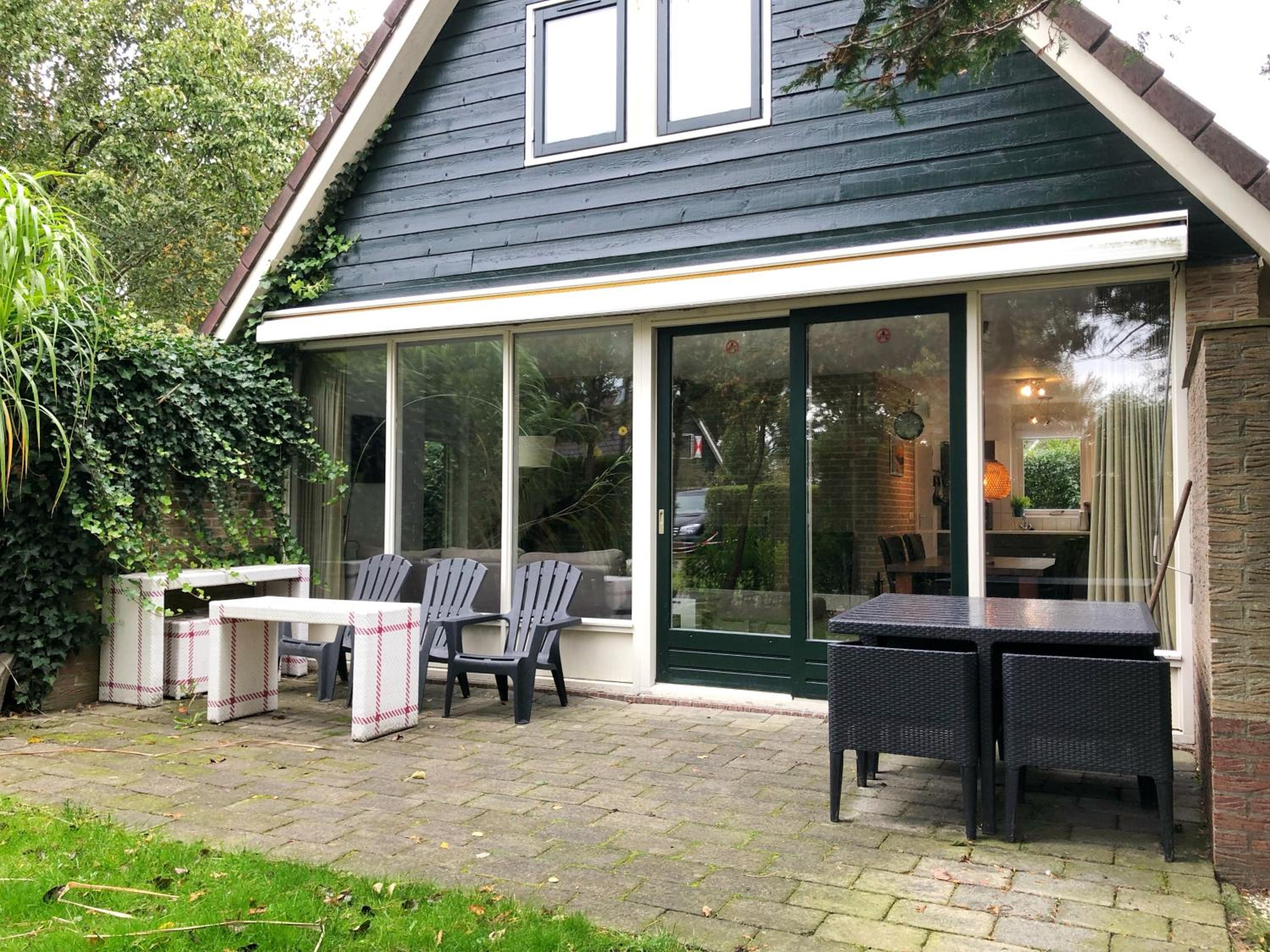 Bungalow 36 op Recreatiepark De Wielen