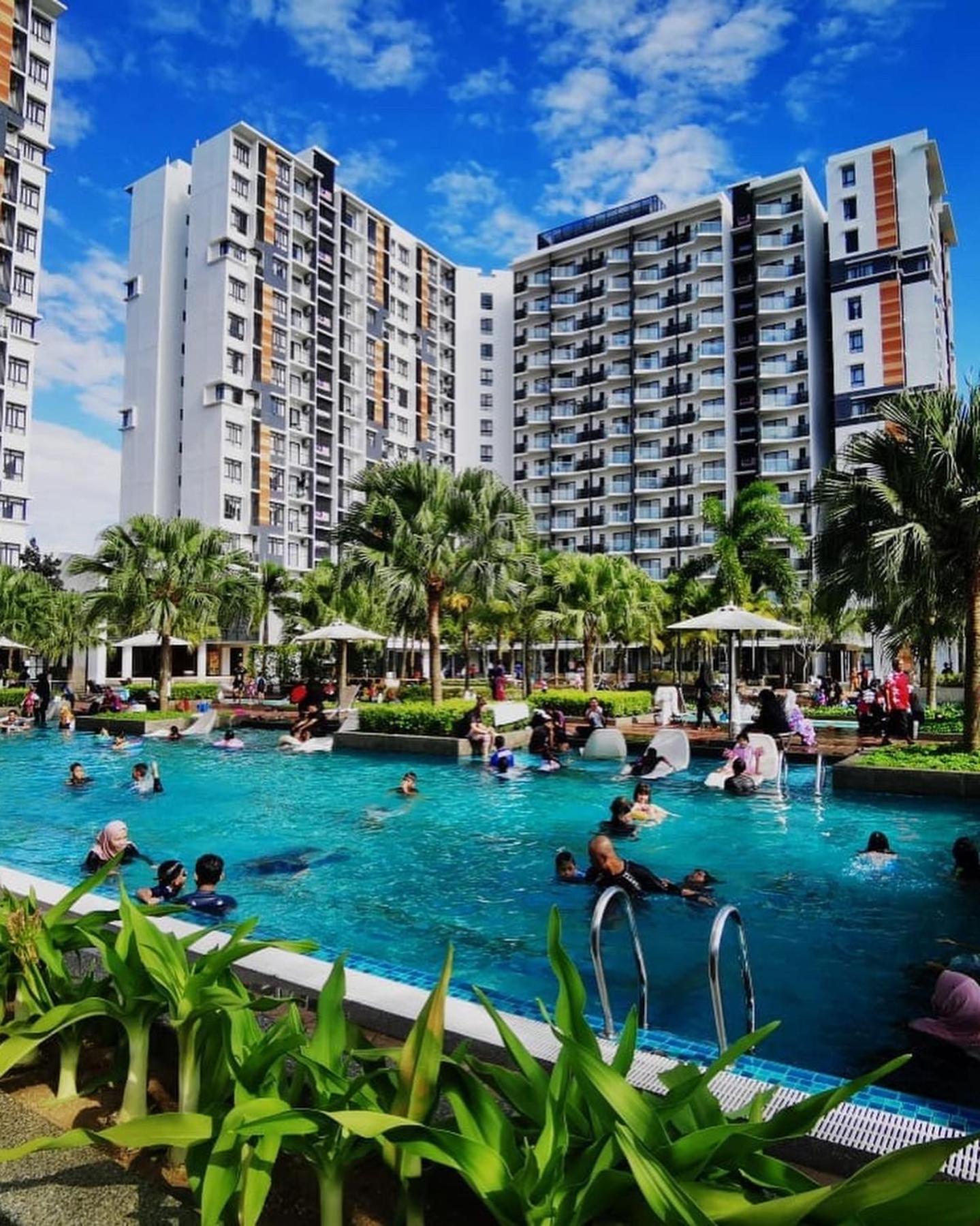 Timurbay Seafront Seaview & Poolview Suite with Wi-Fi photo 1