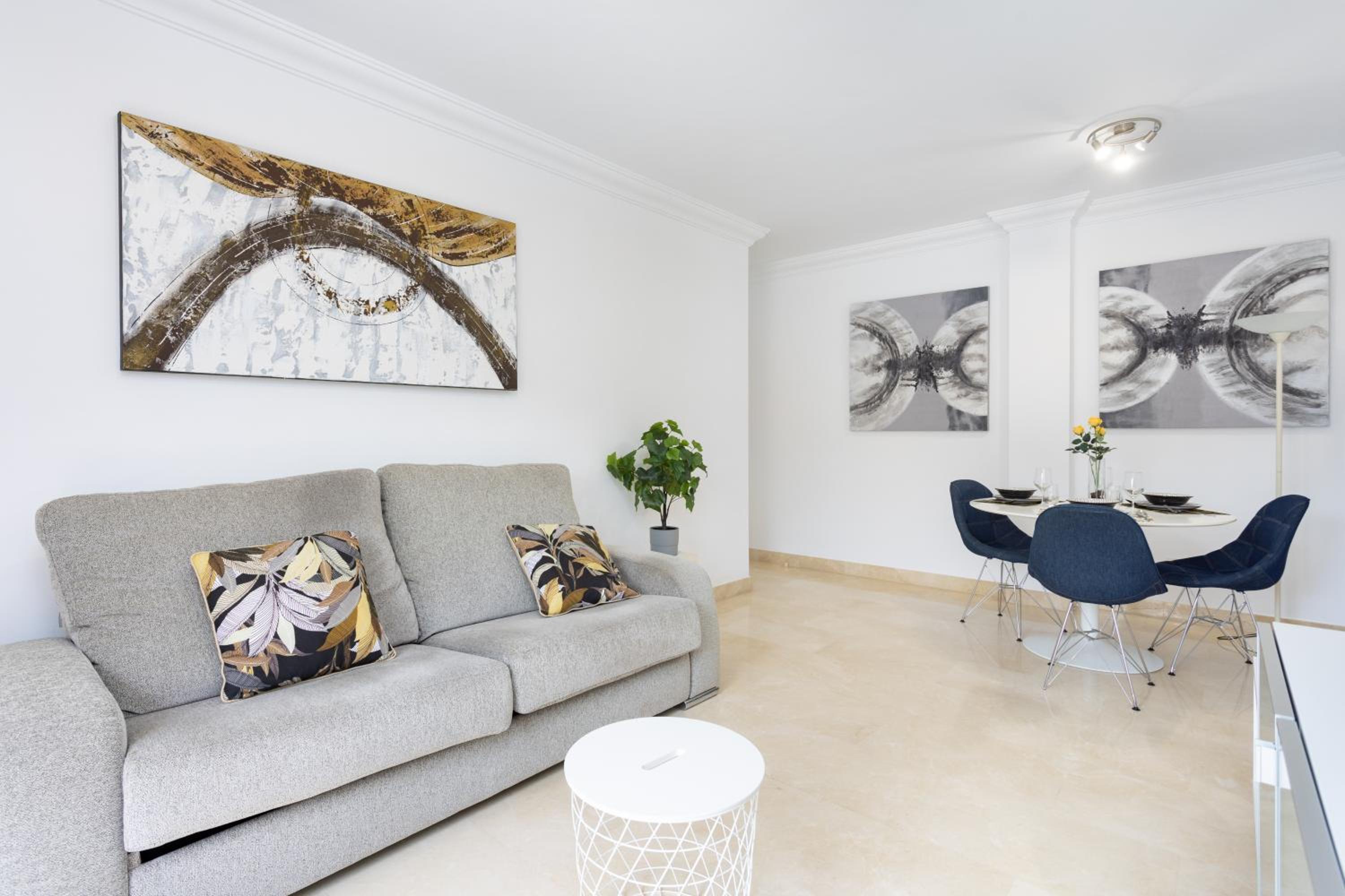 EDEN RENTALS Duke Ocean Views with AC view 3