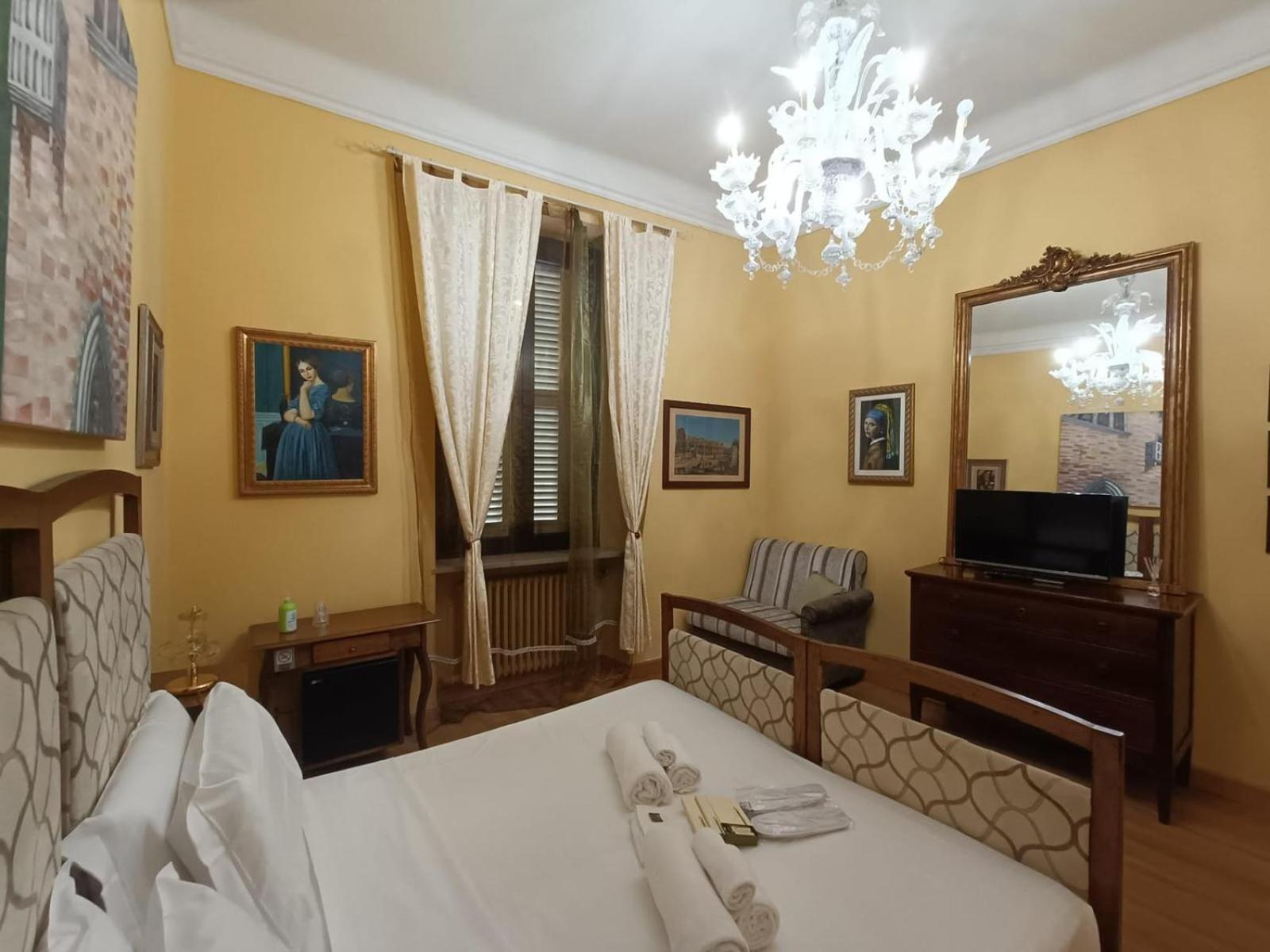 Casa Esvael - Historic Rooms in Verona City Center