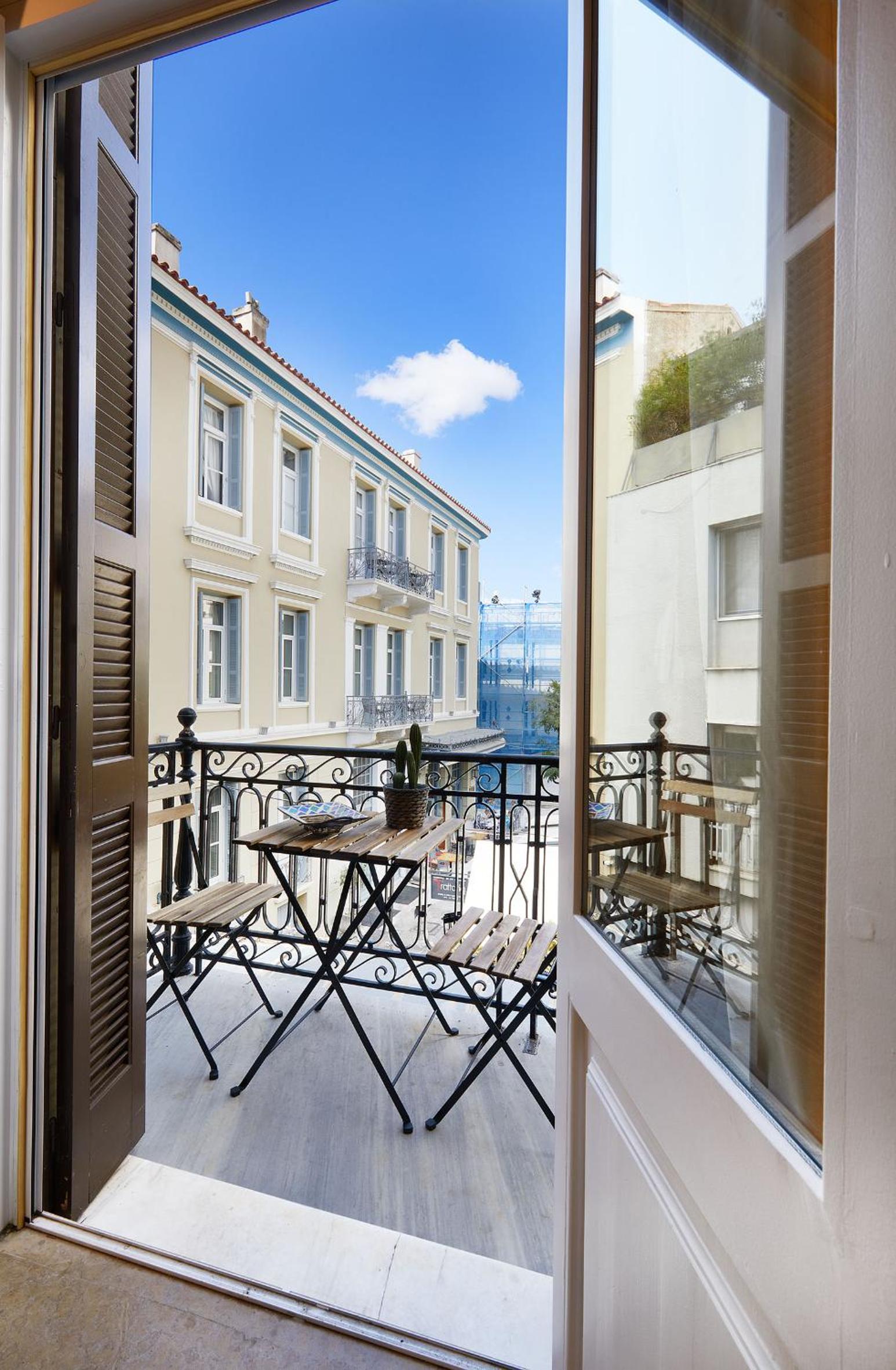 Chloe Boutique Apartments Plaka